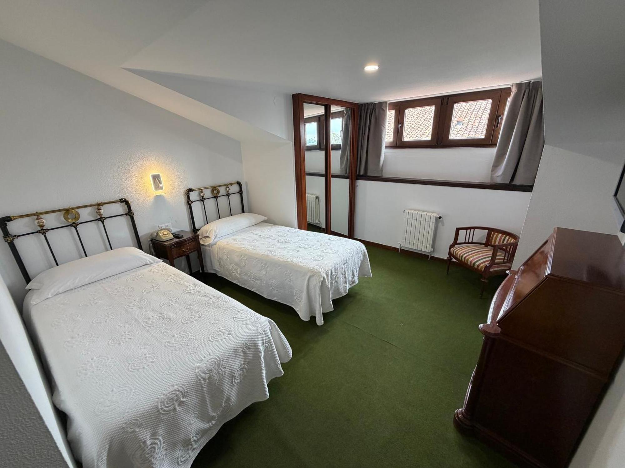 Economy Double or Twin Room Attic