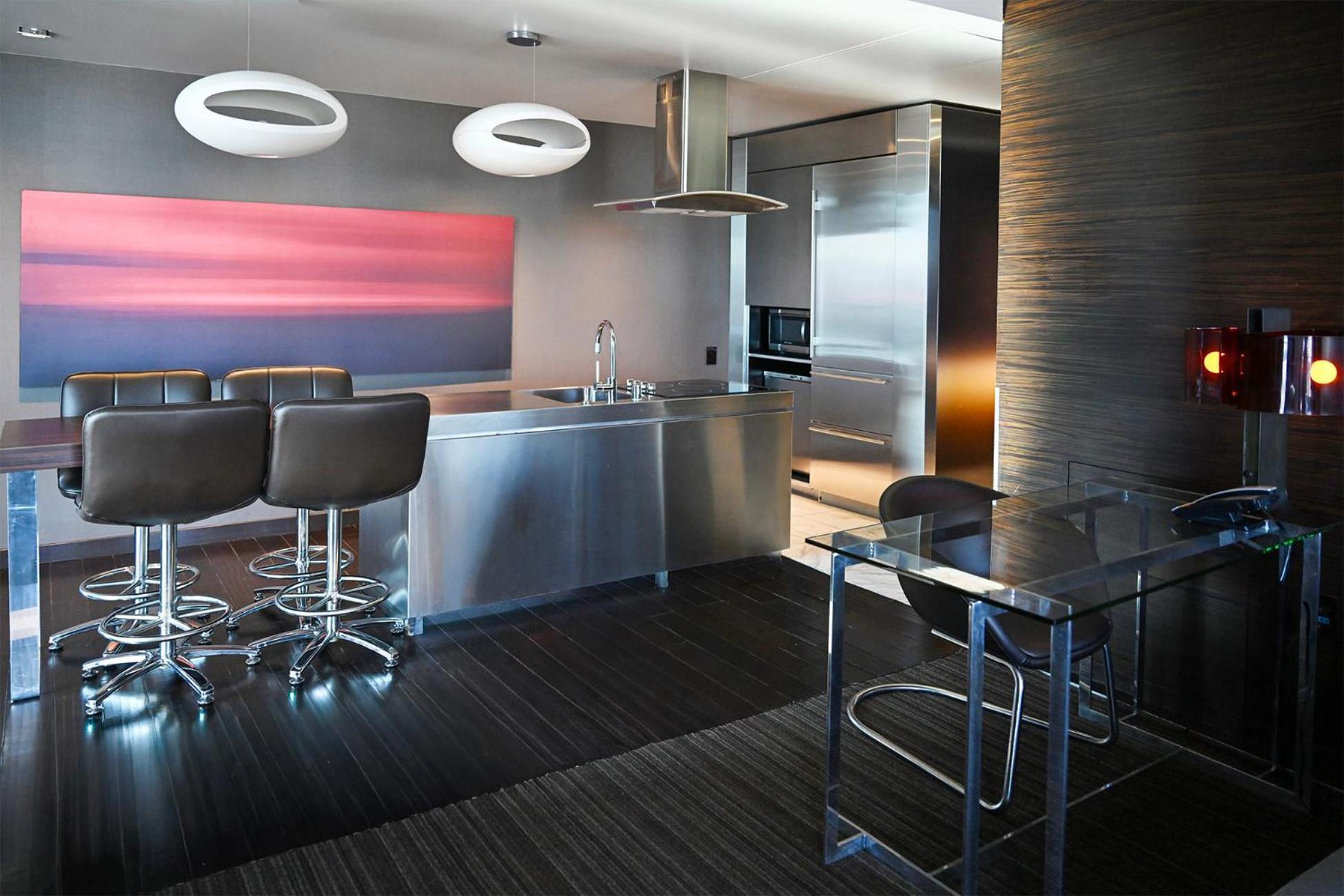 One-Bedroom Suite