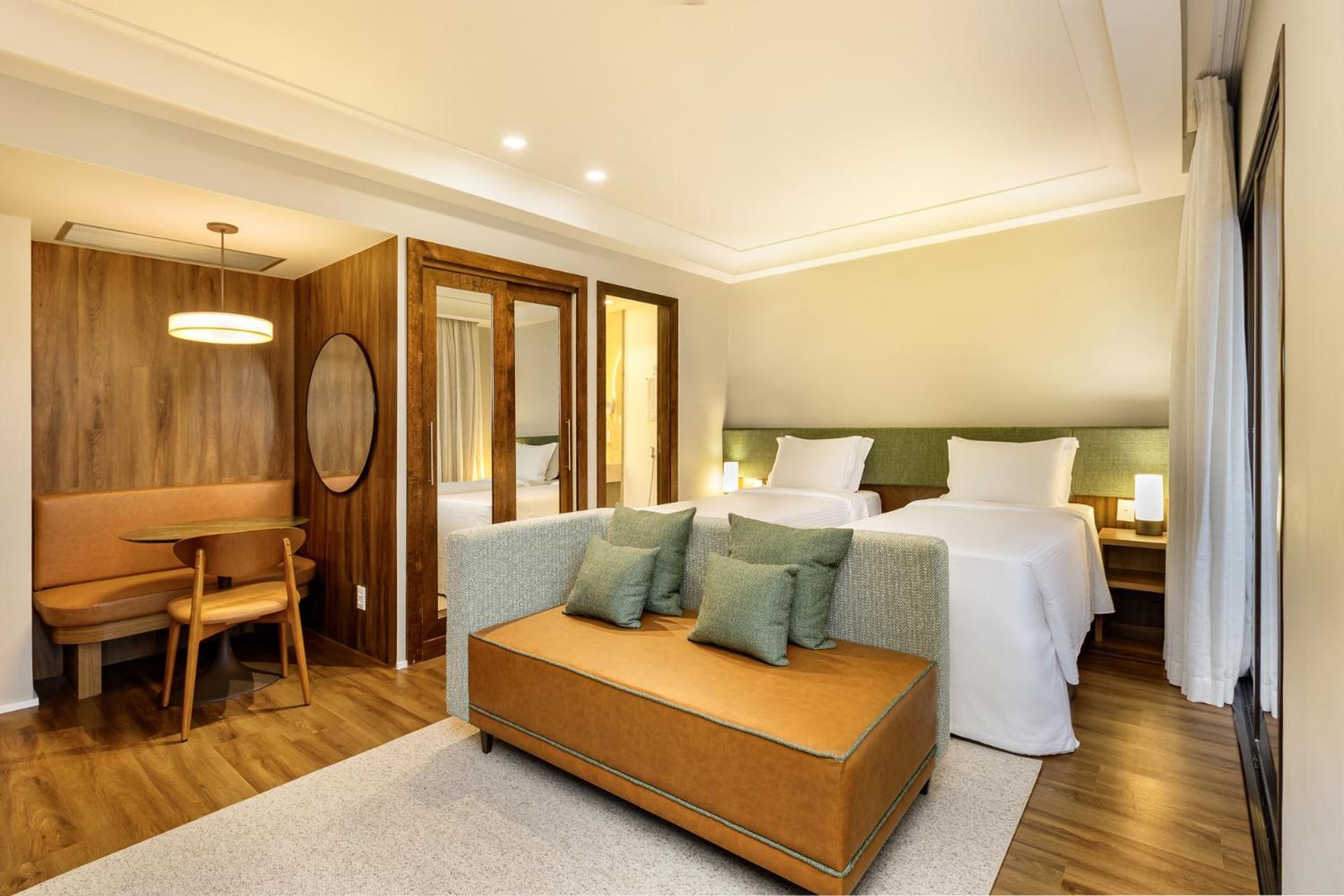 Standard Double Suite