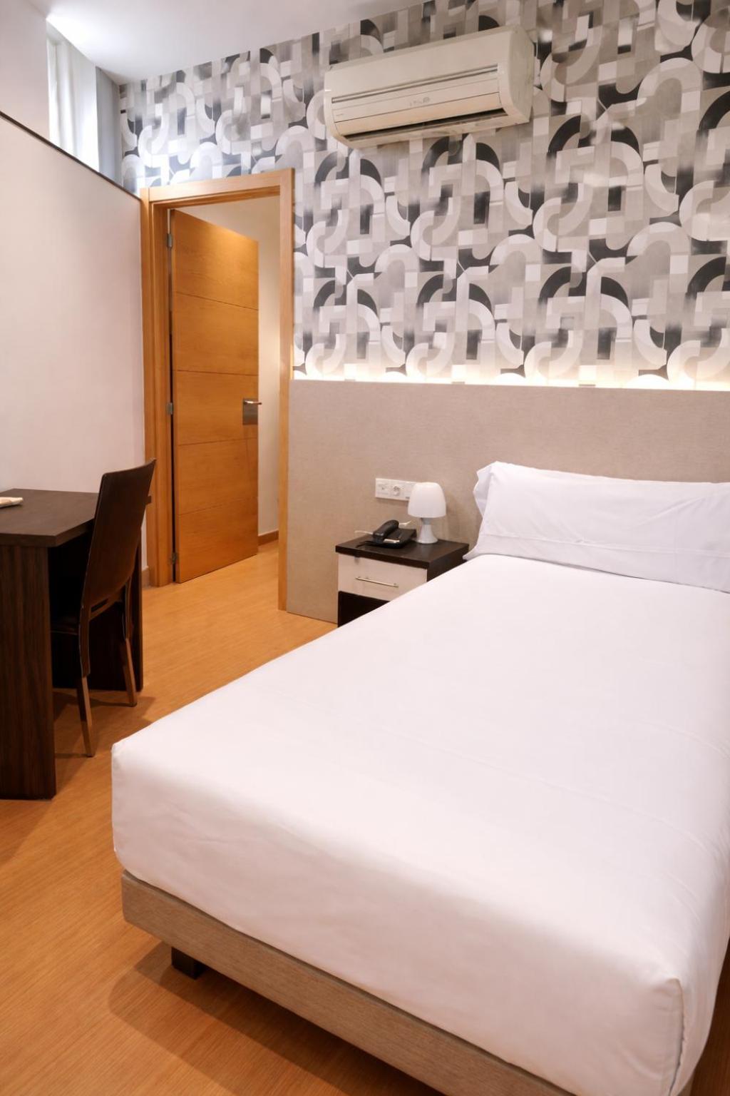 Single Room,1765843193:JPEG