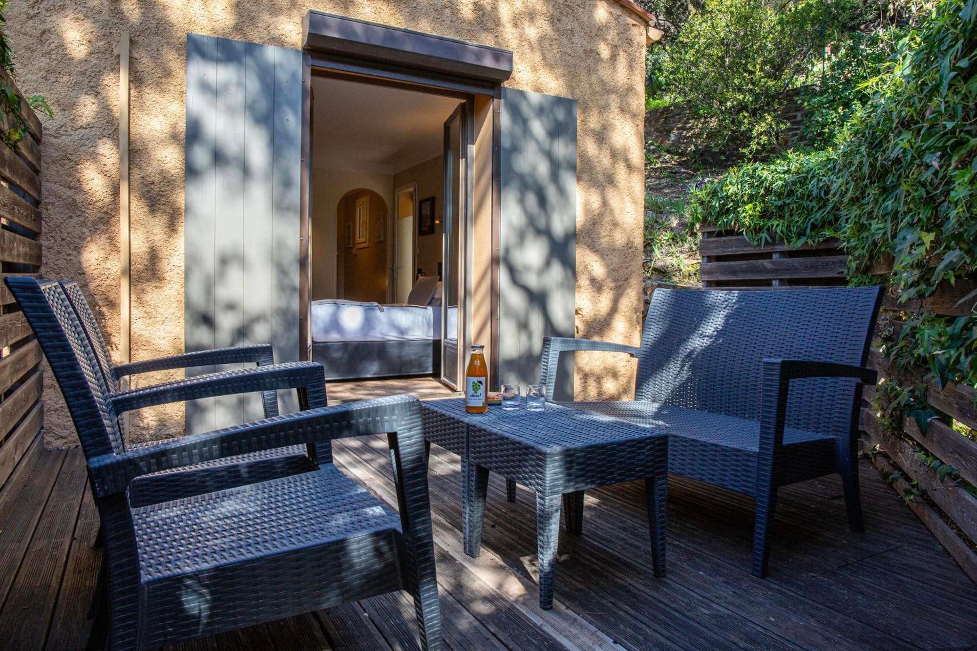 Large Room Terrace