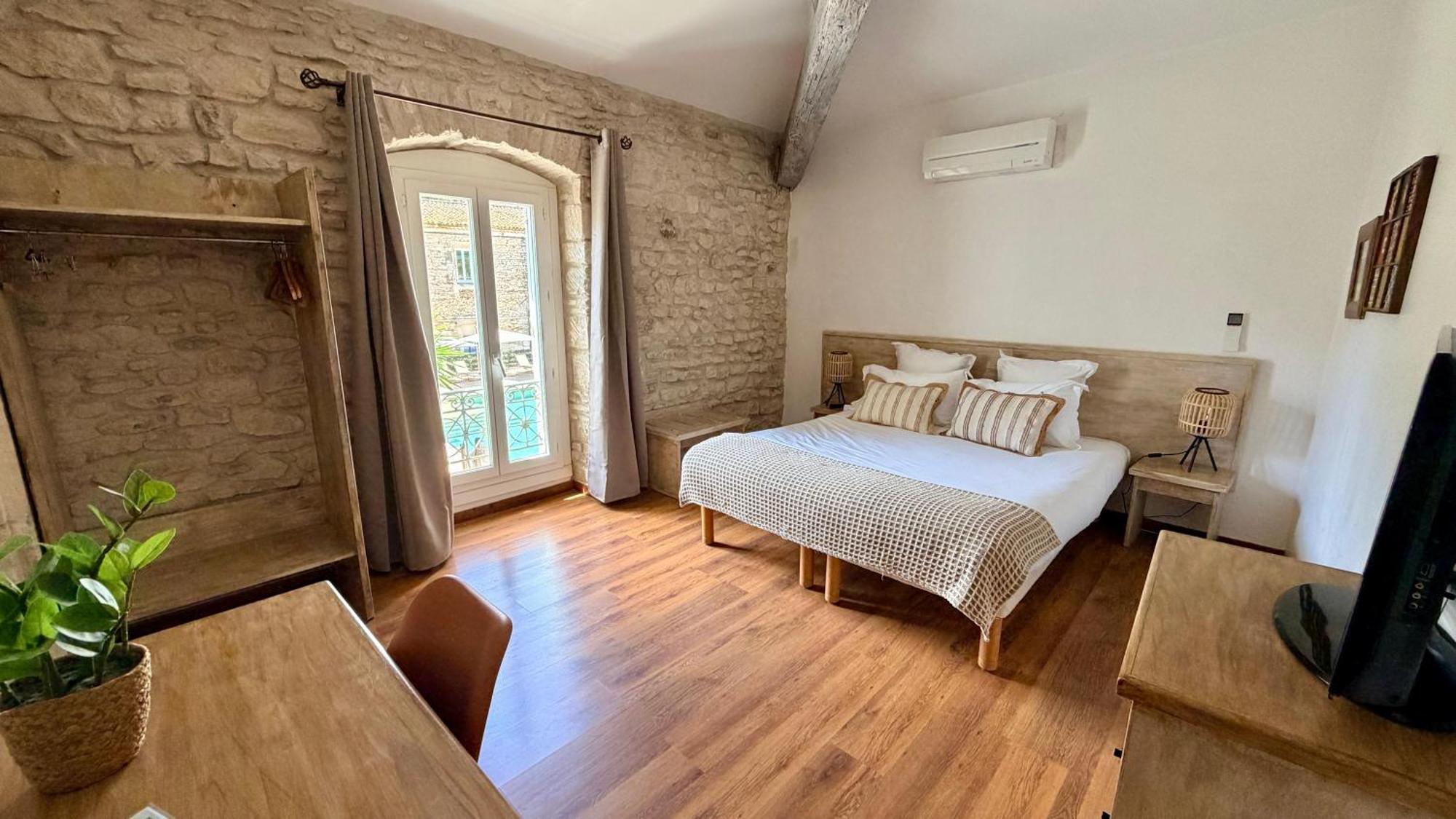 Large Double Room