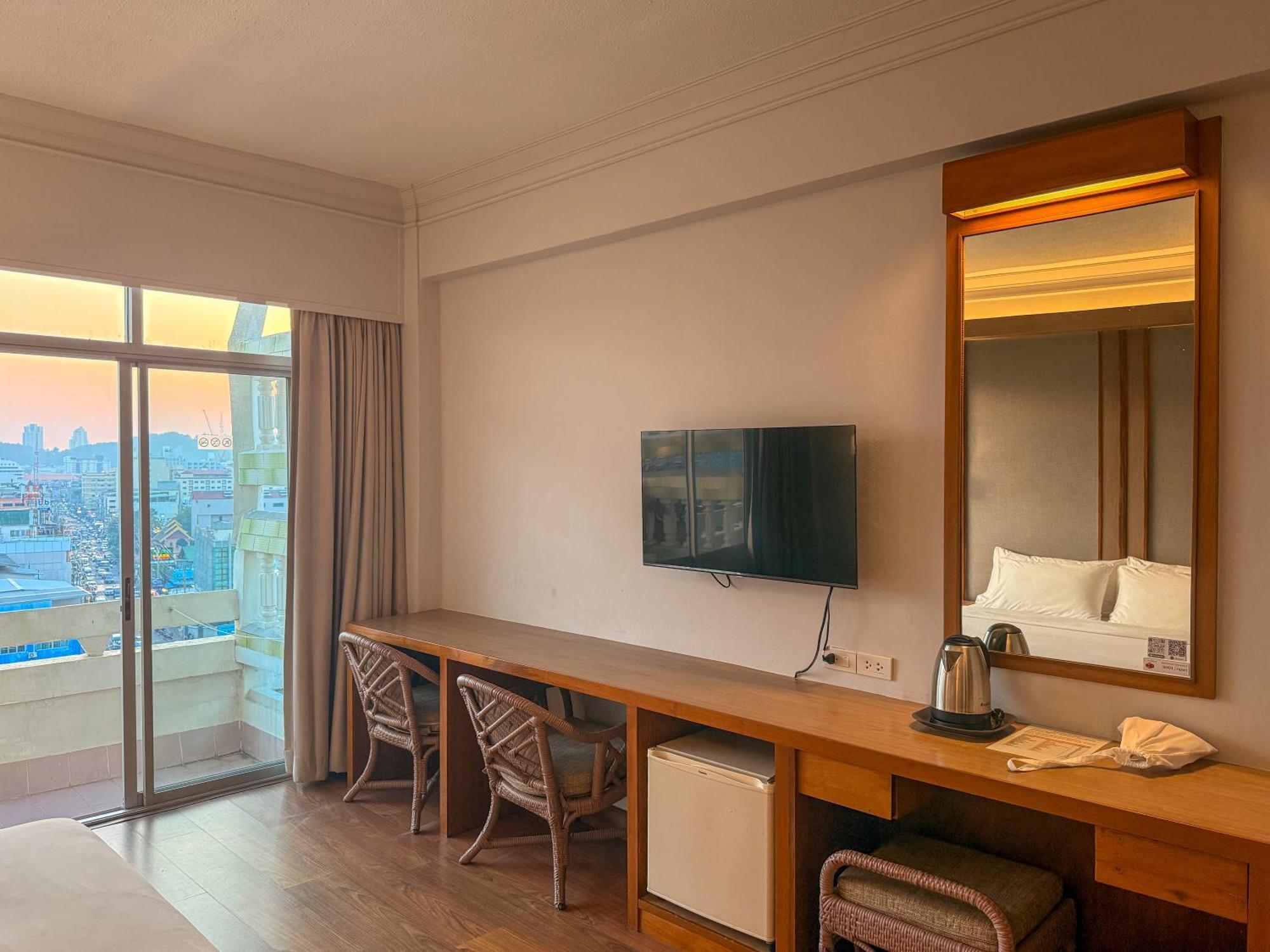 Deluxe Double or Twin Room Balcony