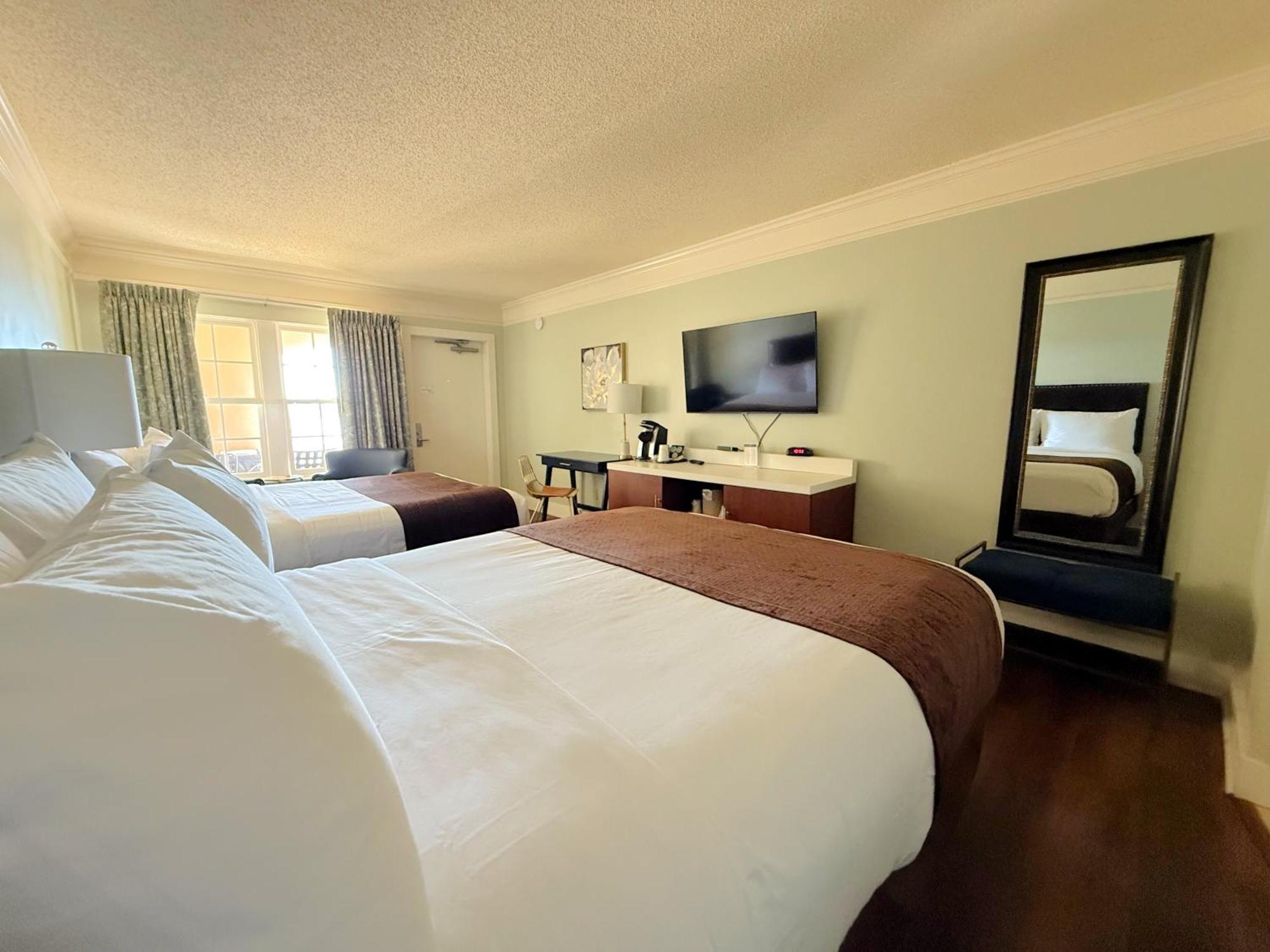 Double Room Bay View