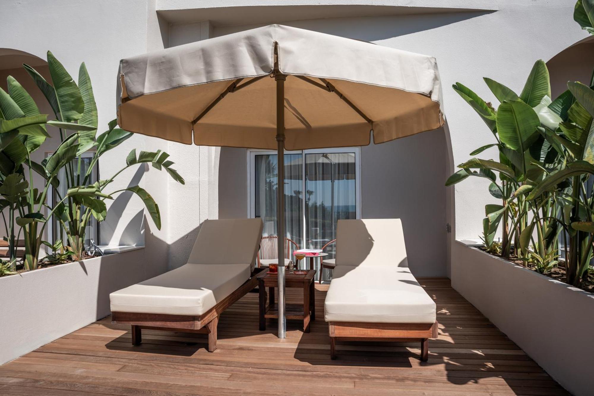 Garden Up Sea View