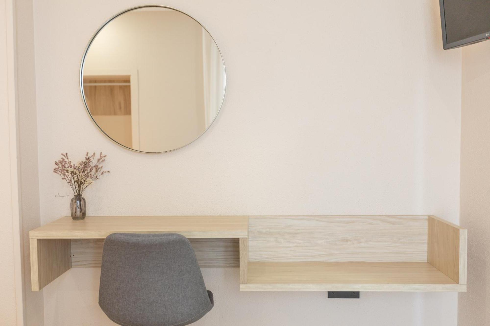 Double Room Private Bathroom