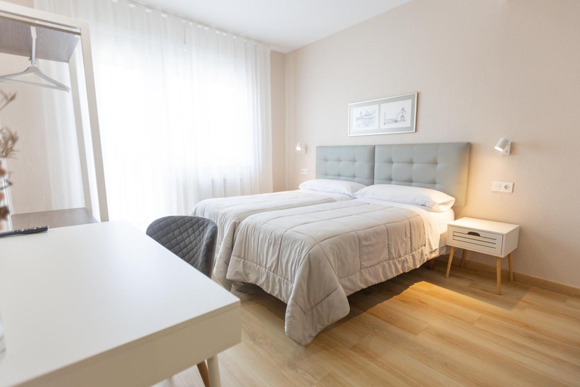 Double Room Private Bathroom