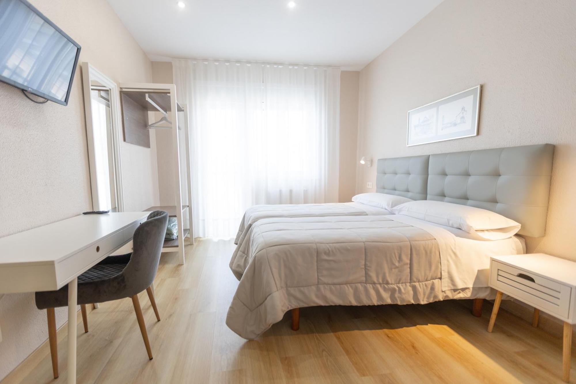 Double Room Private Bathroom