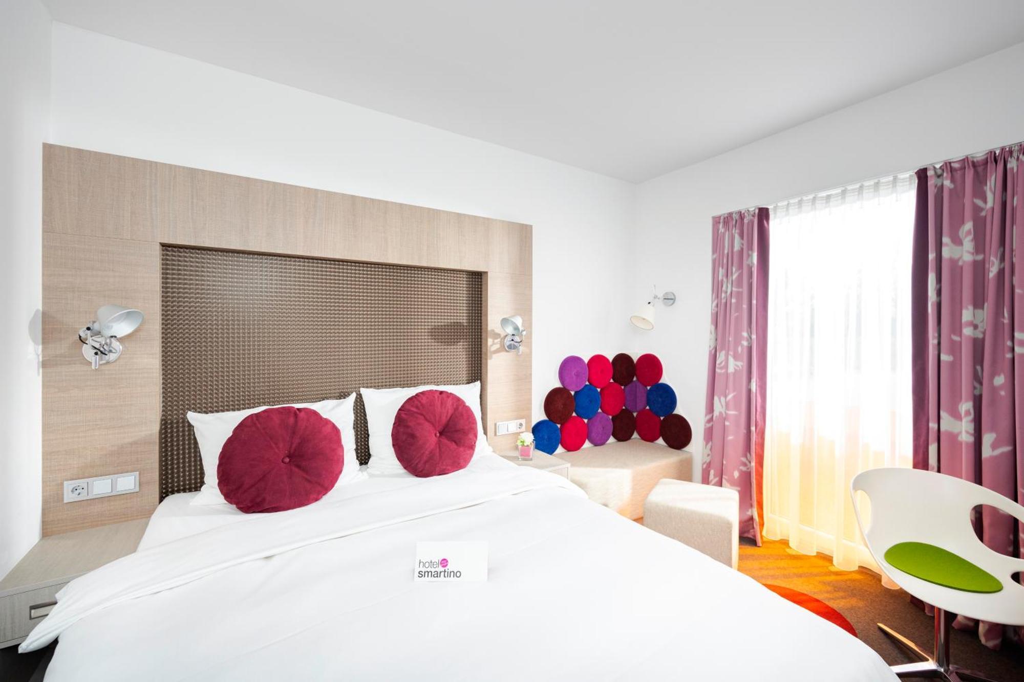 Double Room Queen Size Bed