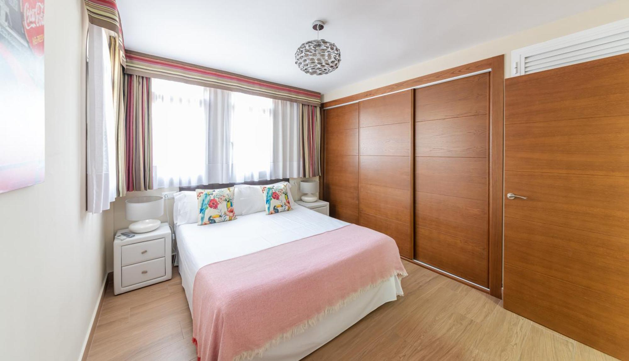 One-Bedroom Premium Suite