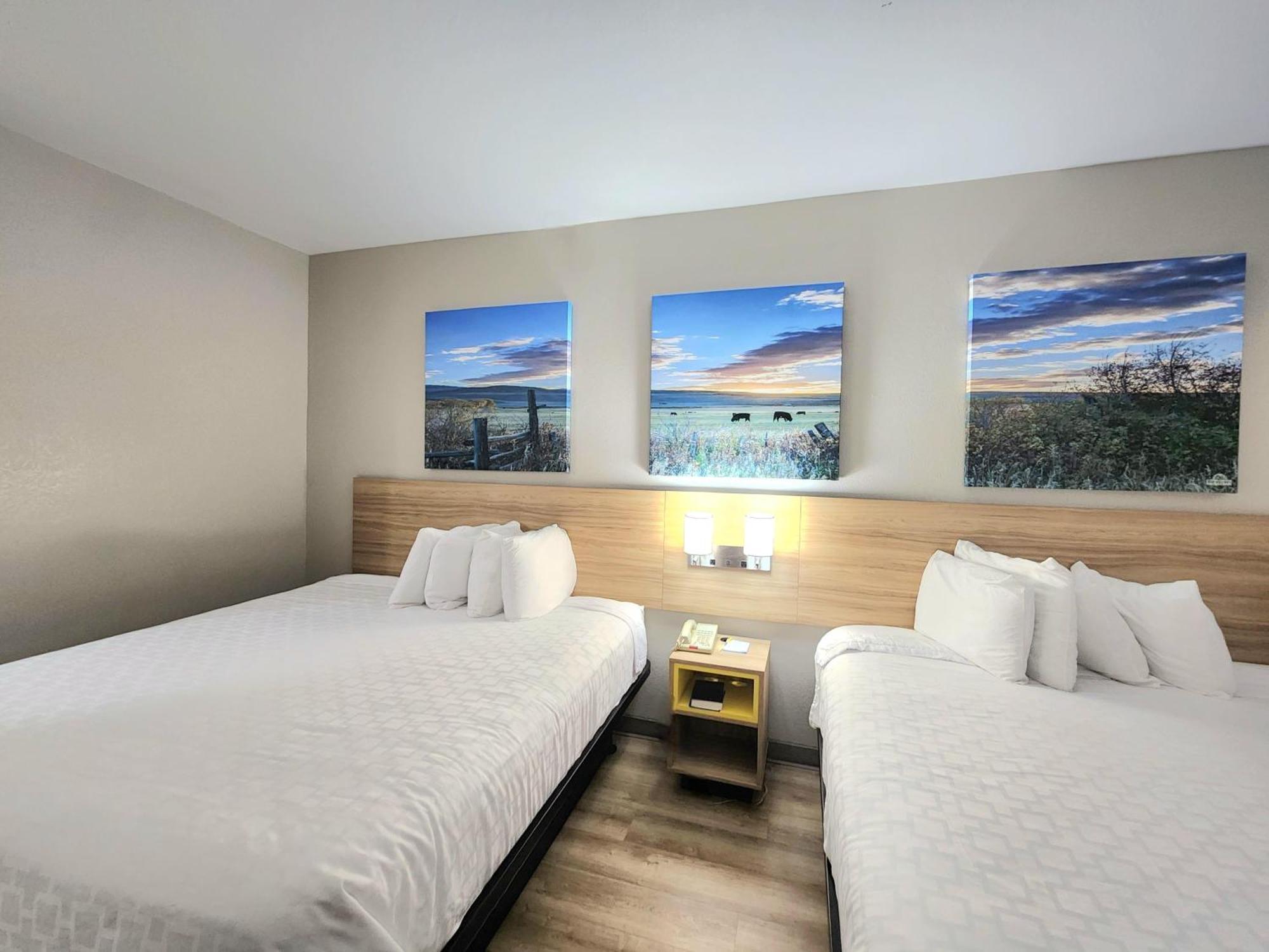 Two-Bedroom Executive Suite Two King Beds Non-Smoking