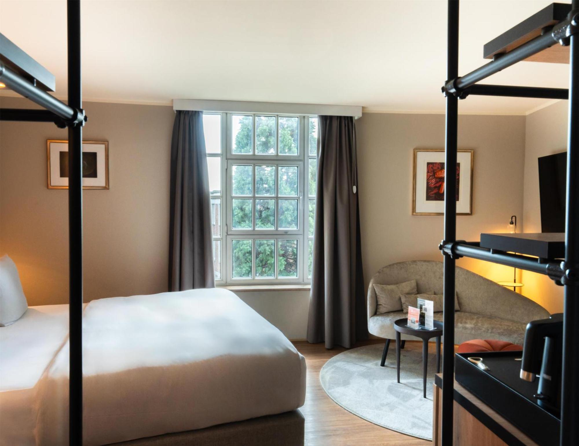 Standard King Room