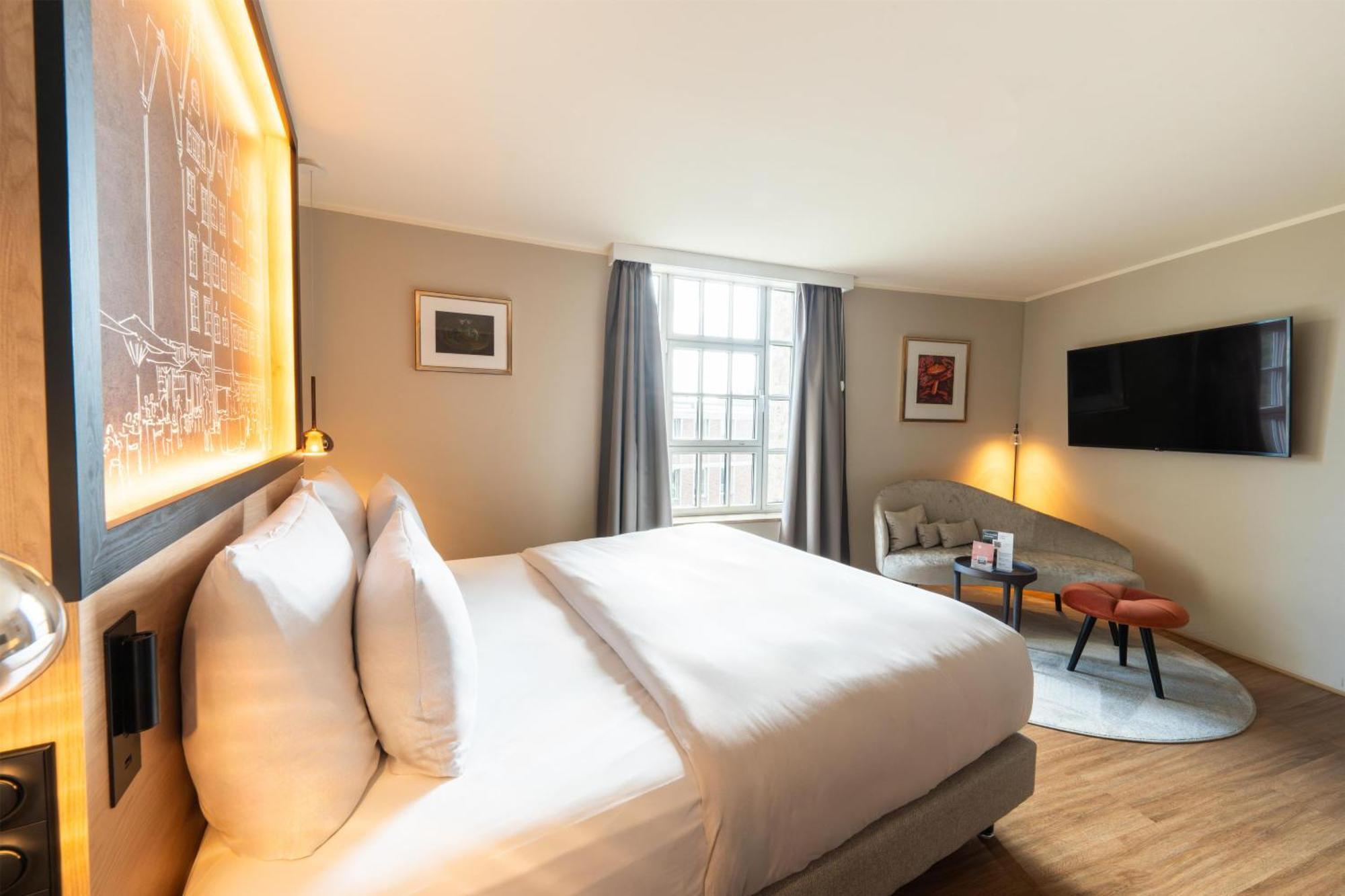 Standard King Room
