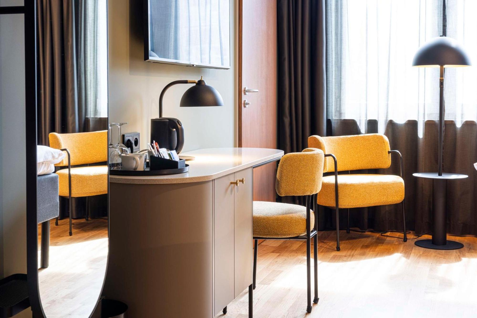 Superior King Room