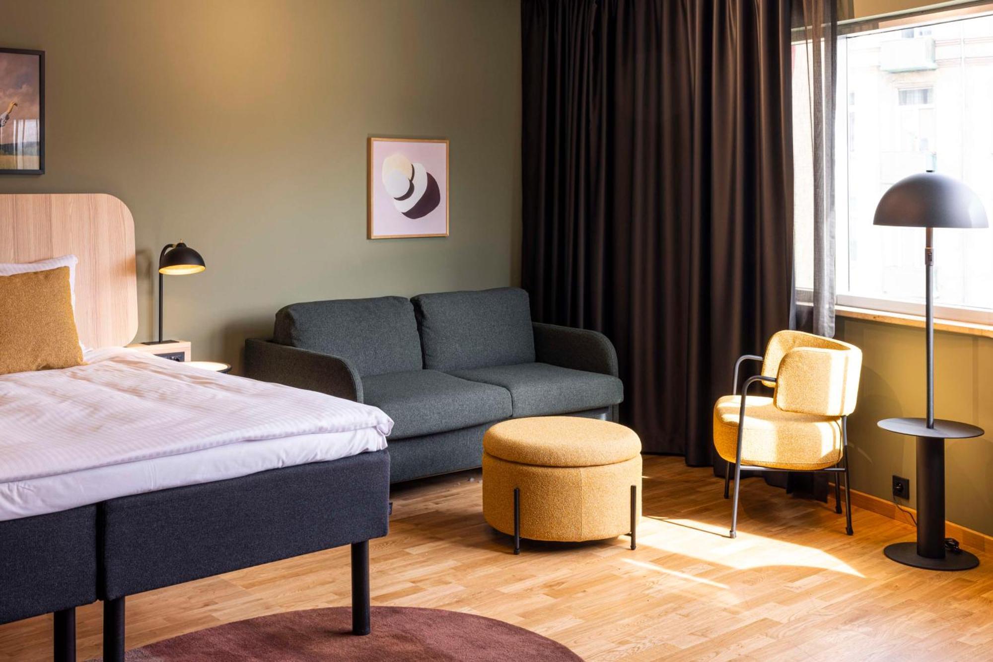 Standard Family Room