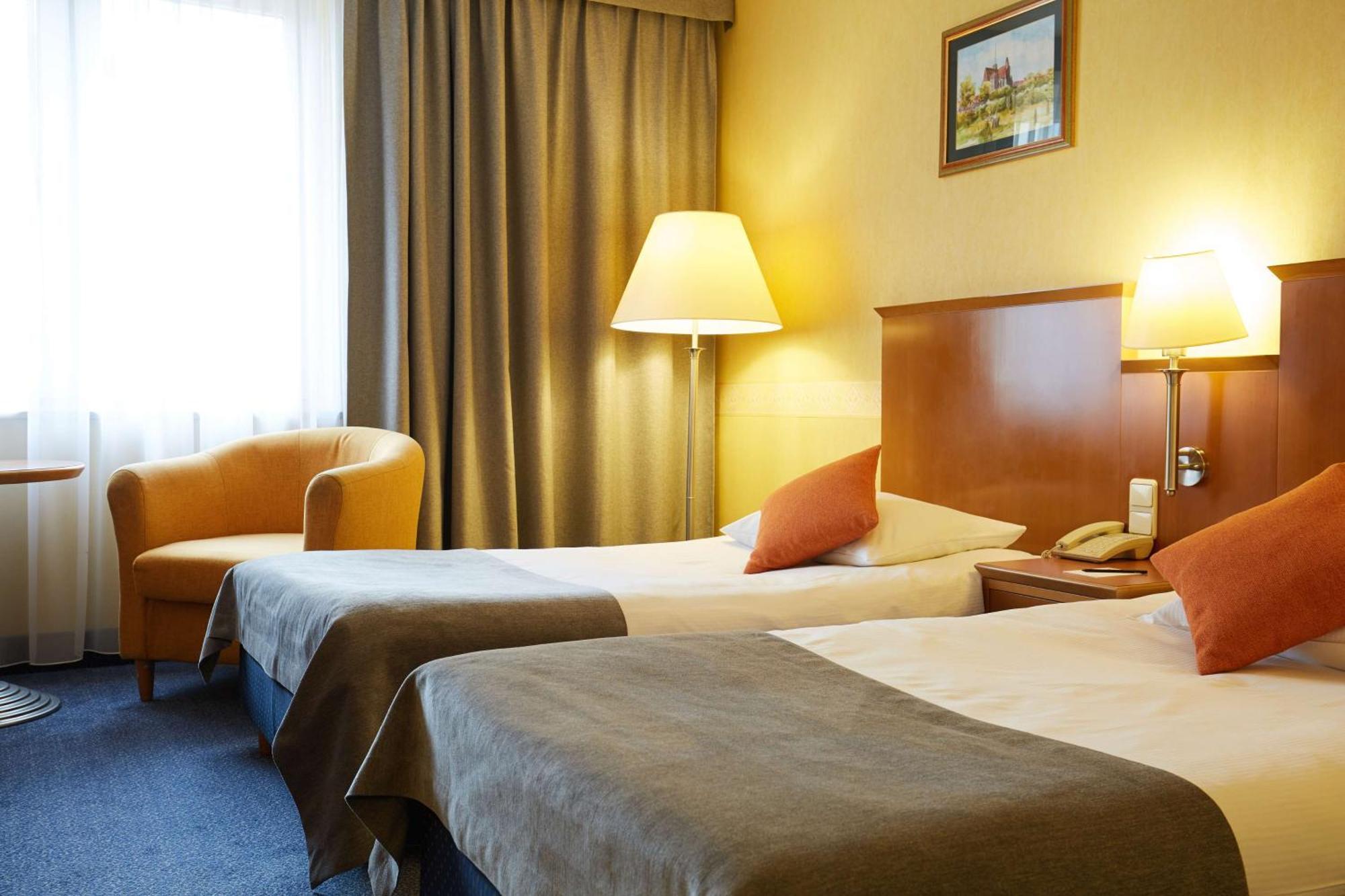 Standard Plus Twin Room