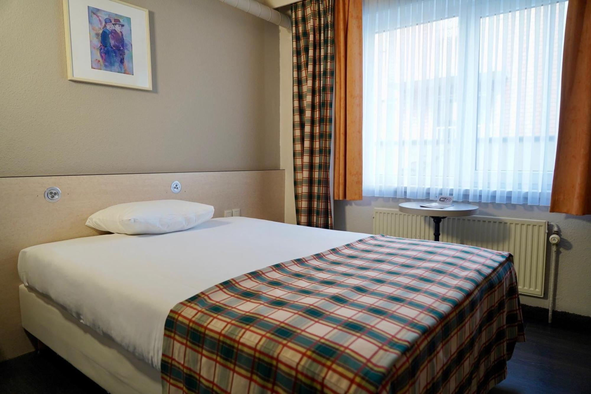 Small Single Room