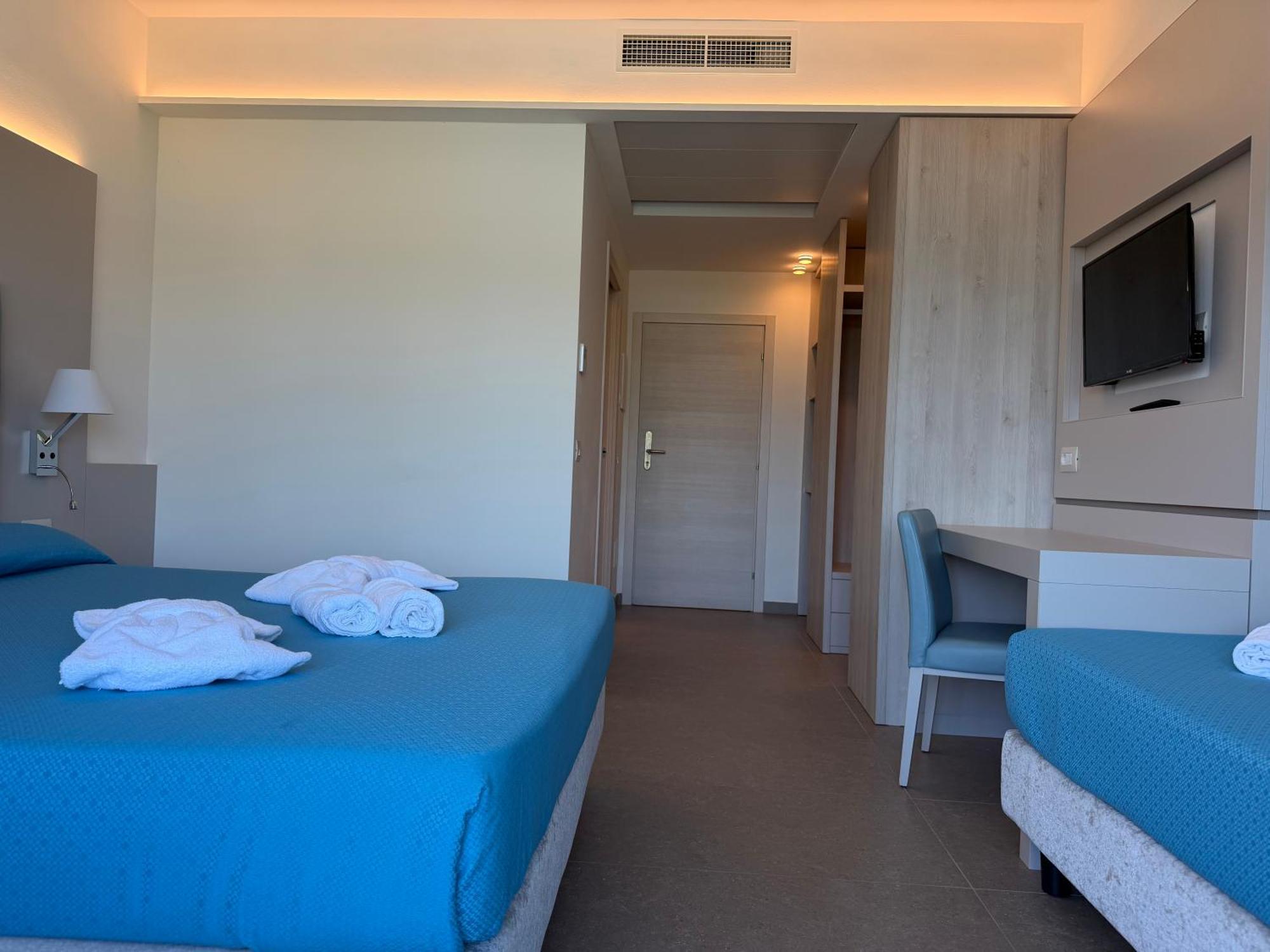 Premium Triple Room