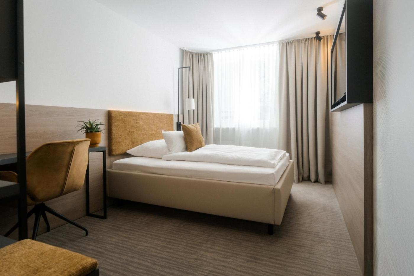 Economy Single Room