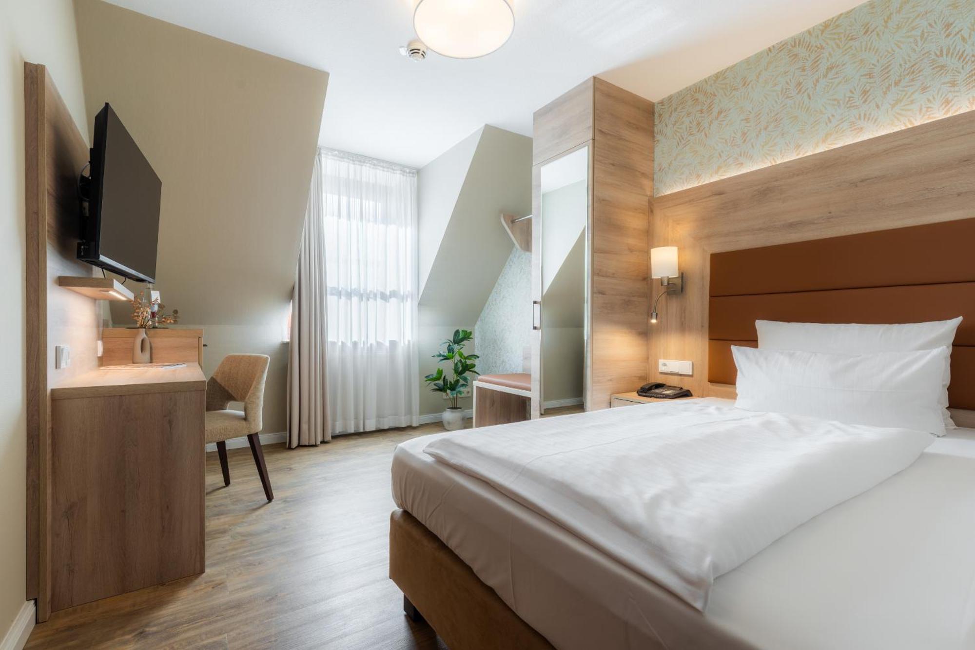 Economy Single Room