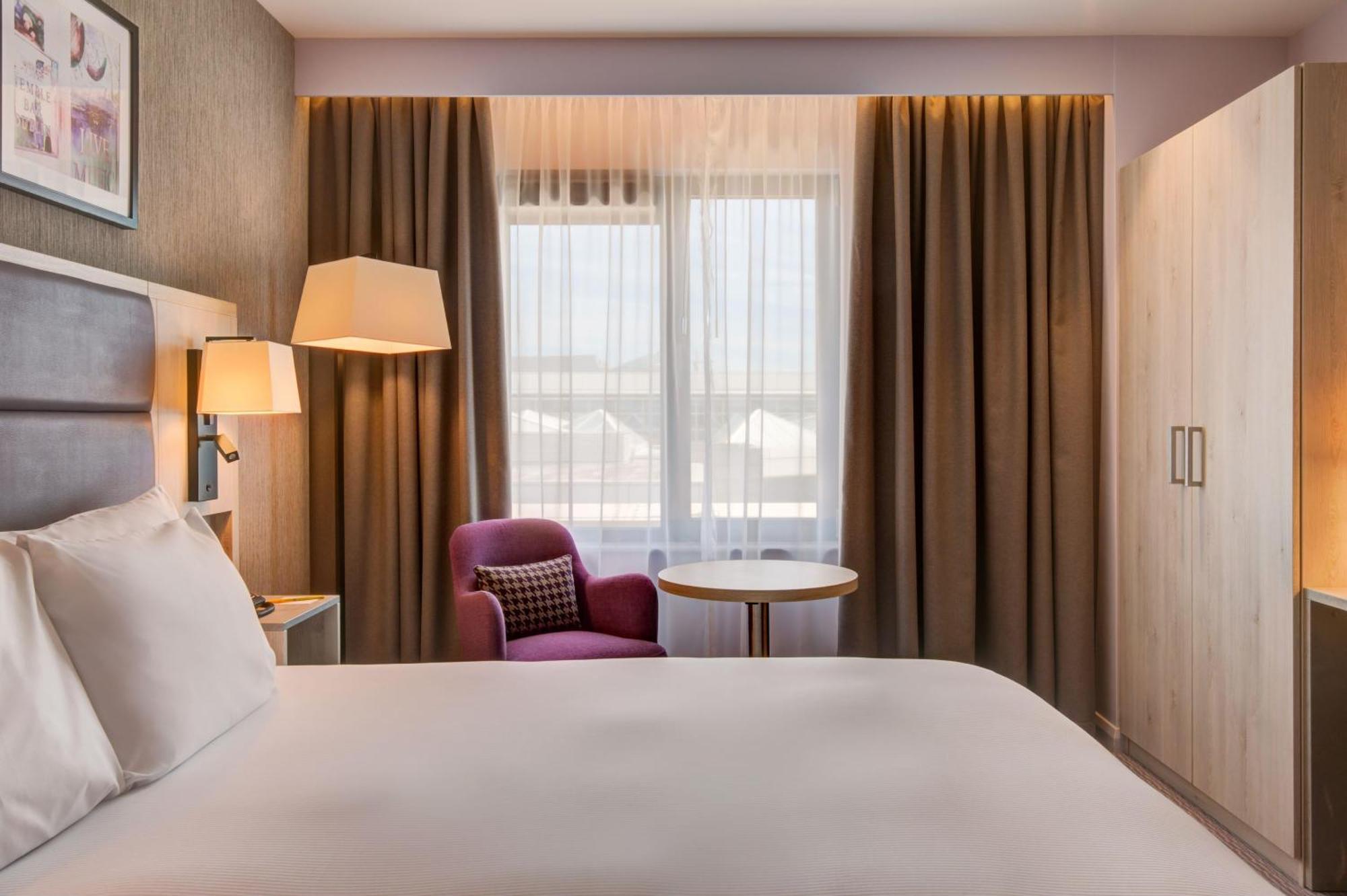 Deluxe King Room River View
