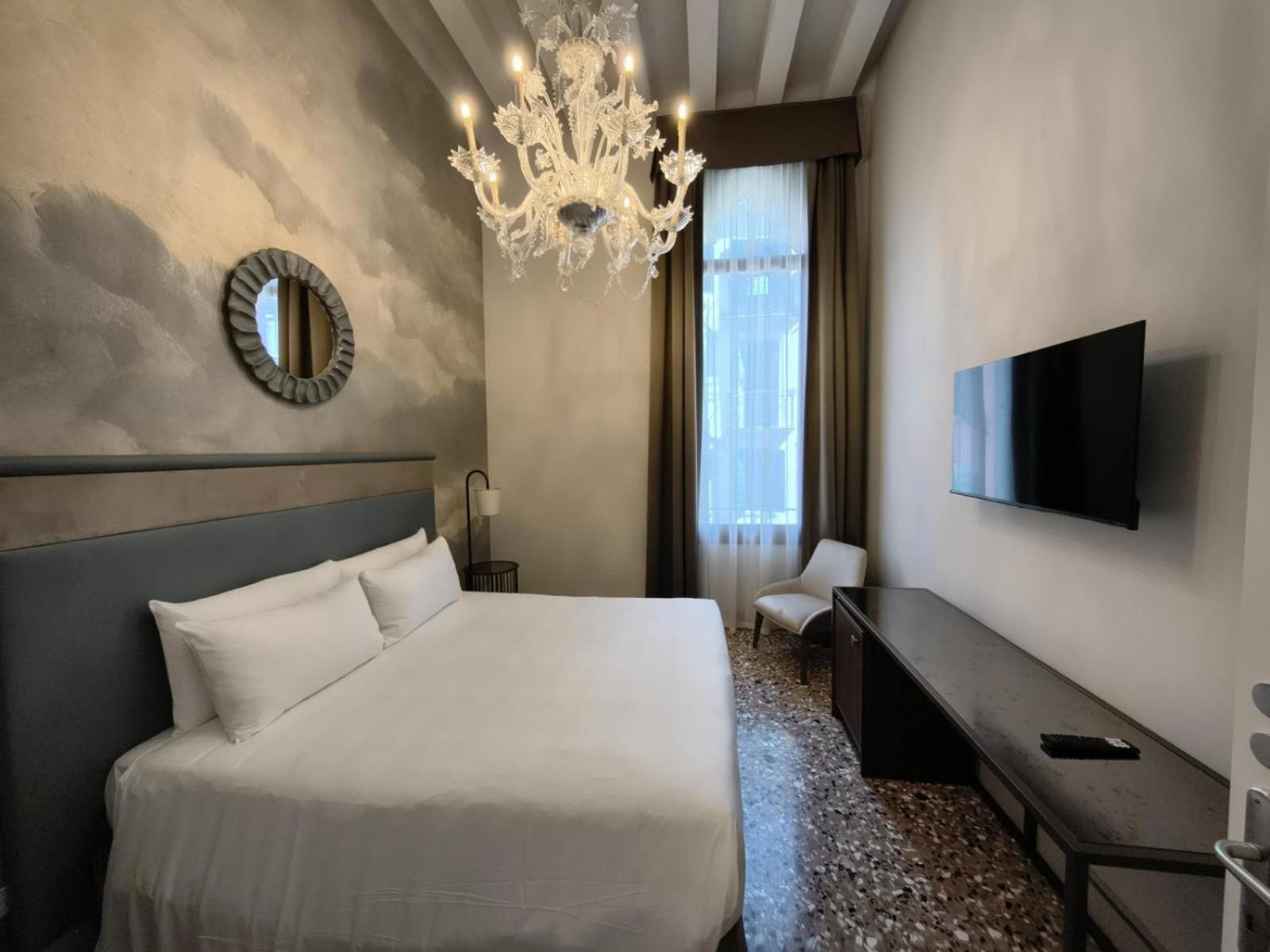 Superior Double Room,1765807362:JPEG
