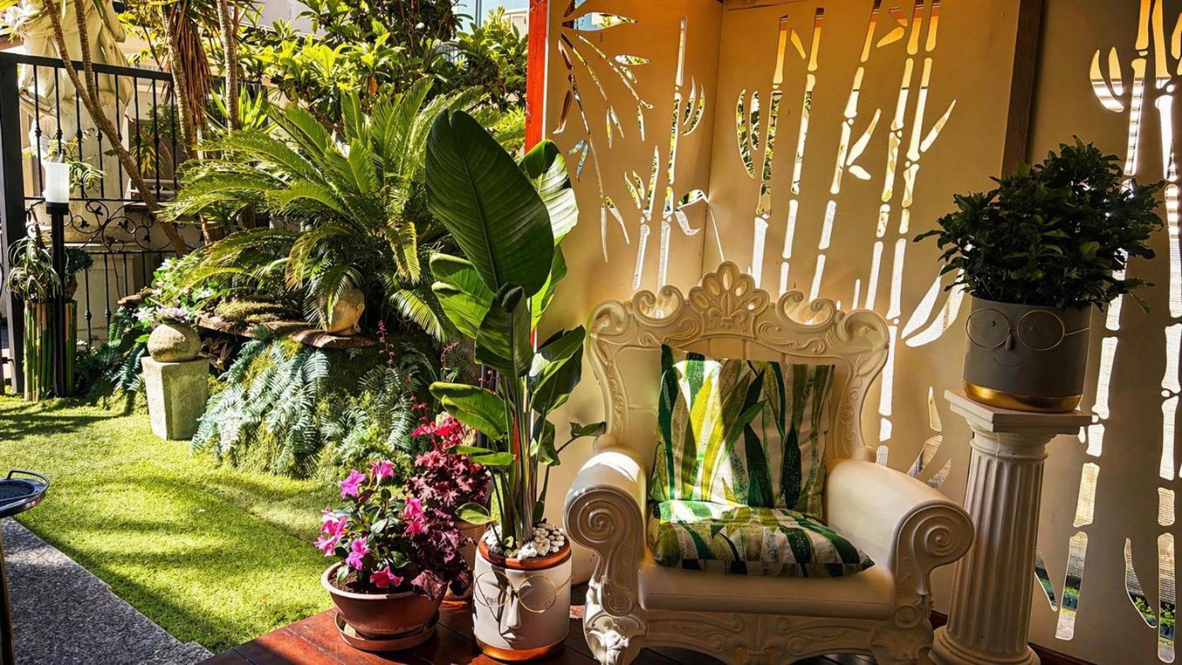 Single Room Balcony