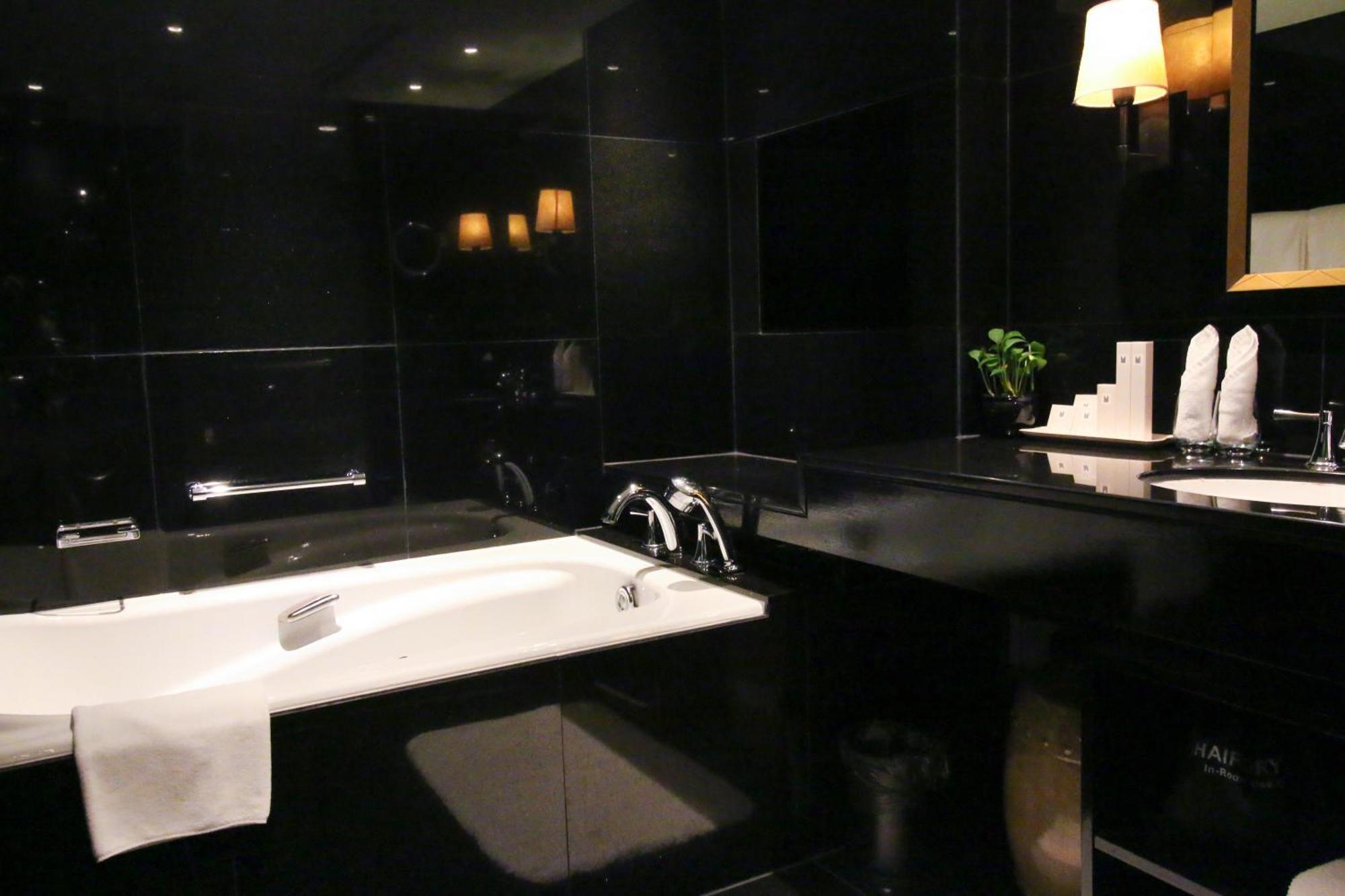 Signature Premier King Room