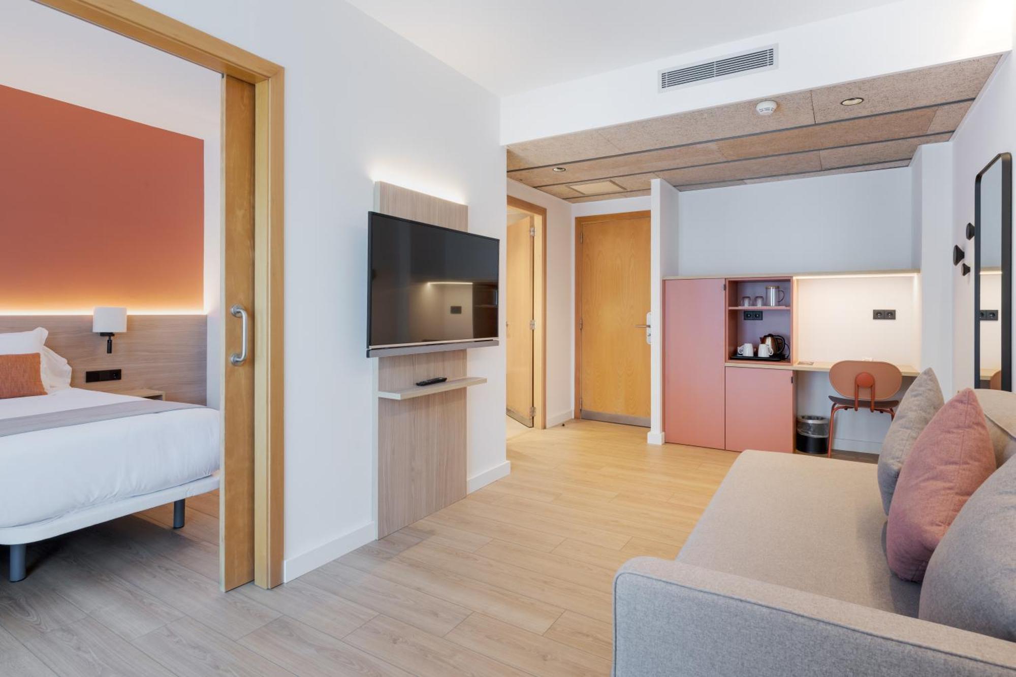Junior Suite Pool View