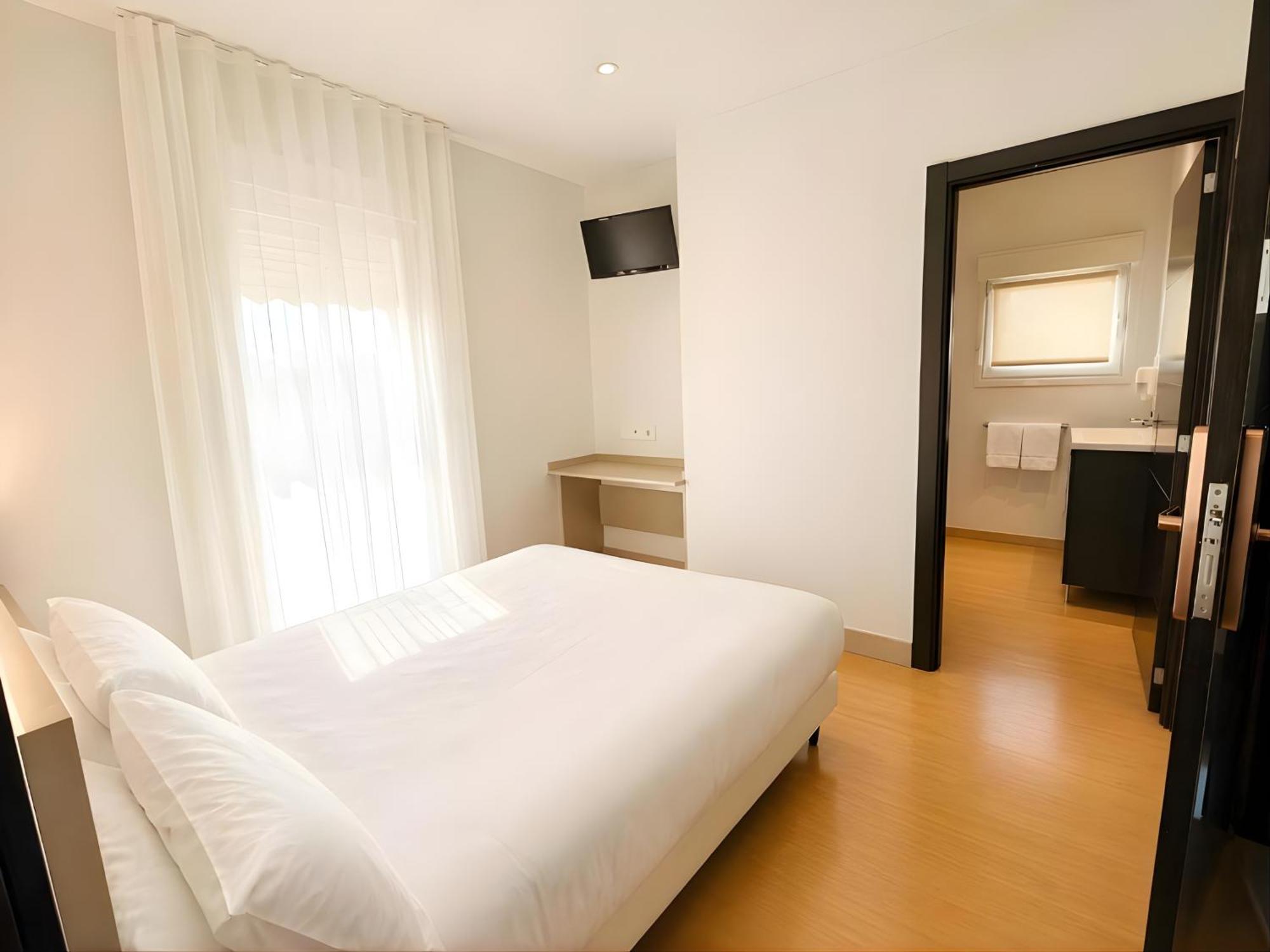 Classic Quadruple Room