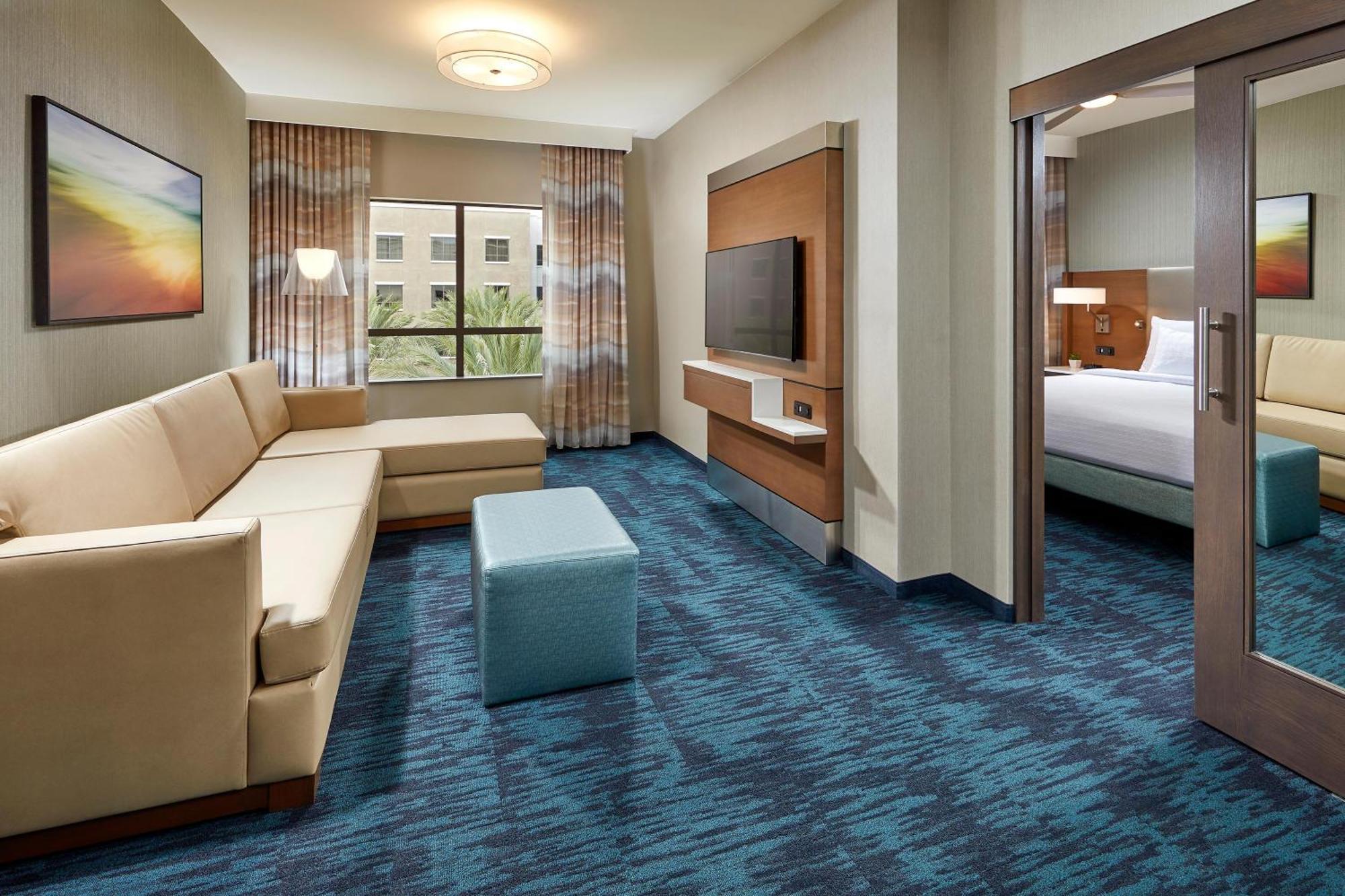 One-Bedroom King Suite