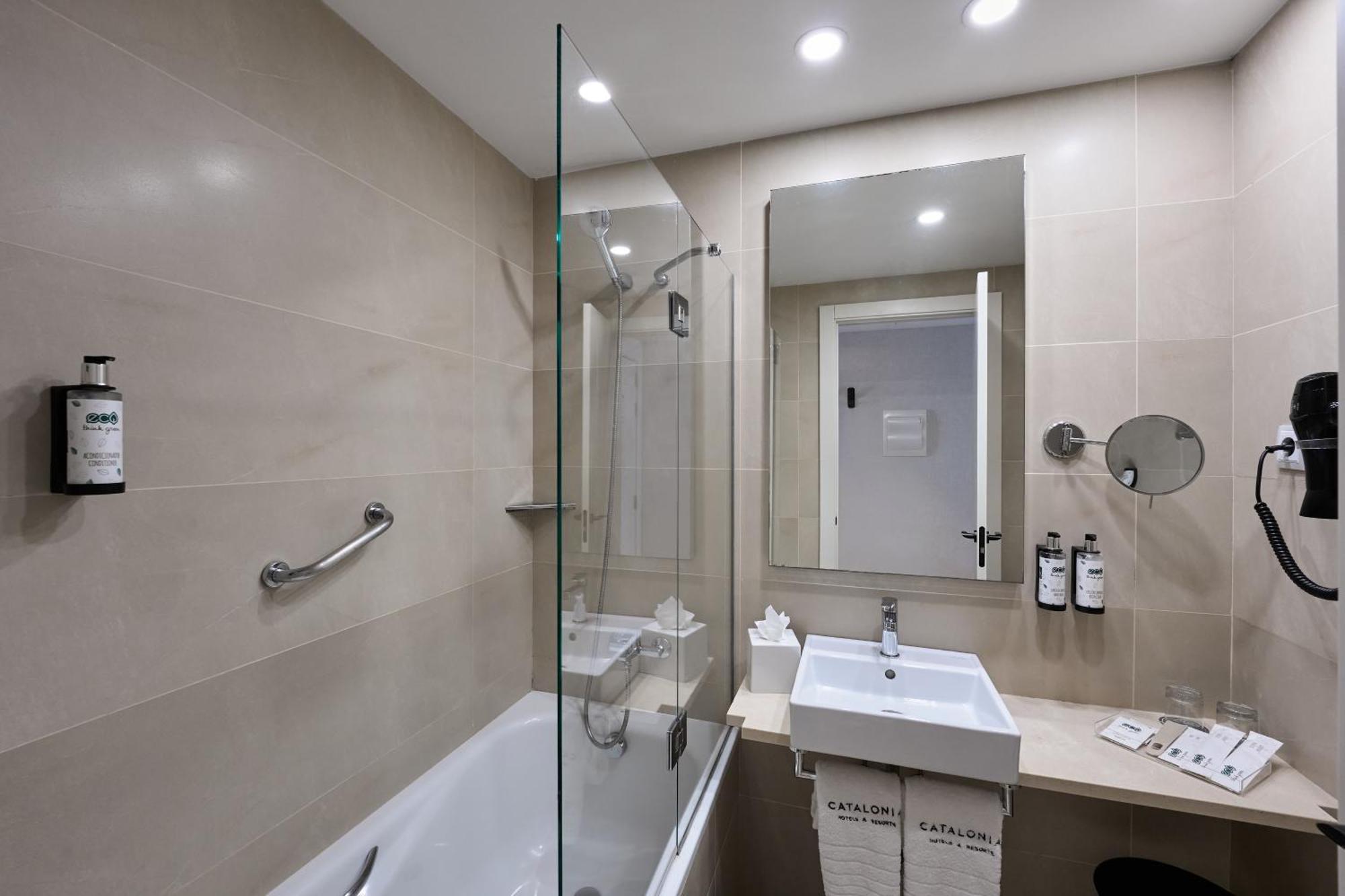 Superior Premium Room,1765816115:JPEG