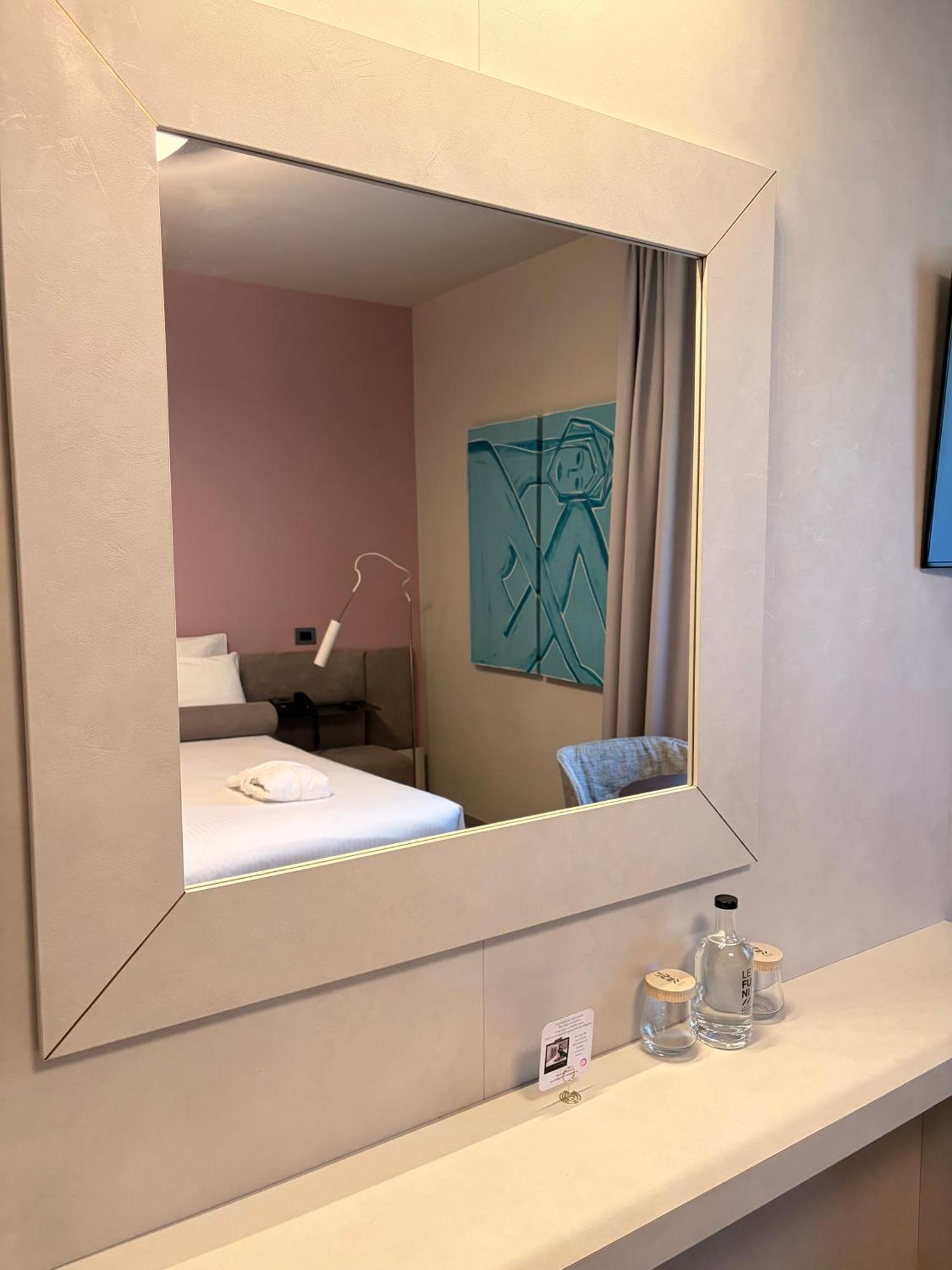 Junior Suite,1765818134:JPEG