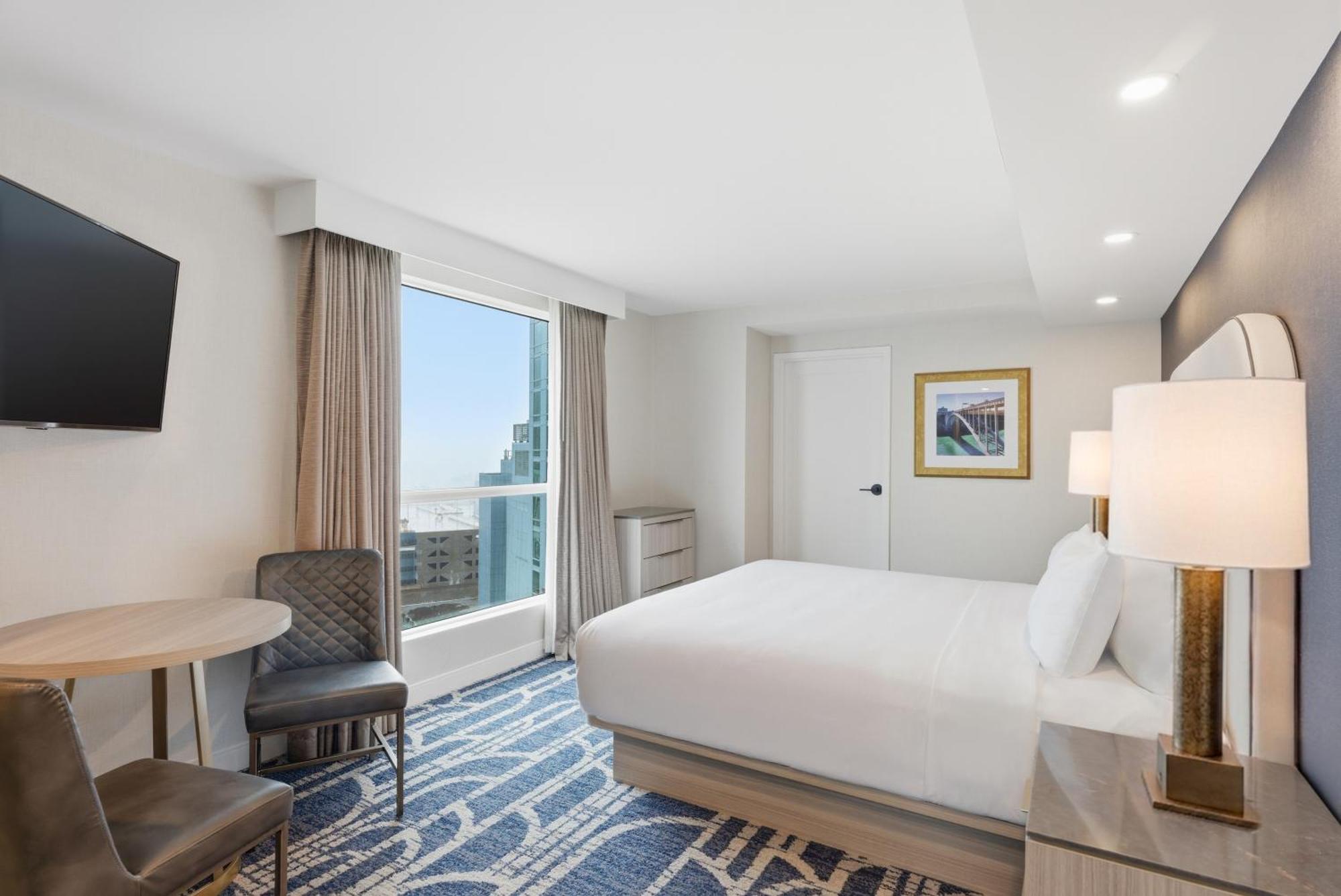 2 ROOM SUITE 1 KING BED CITY VIEW WITH SOFA BED                                                                                                         ,1765819081:JPEG