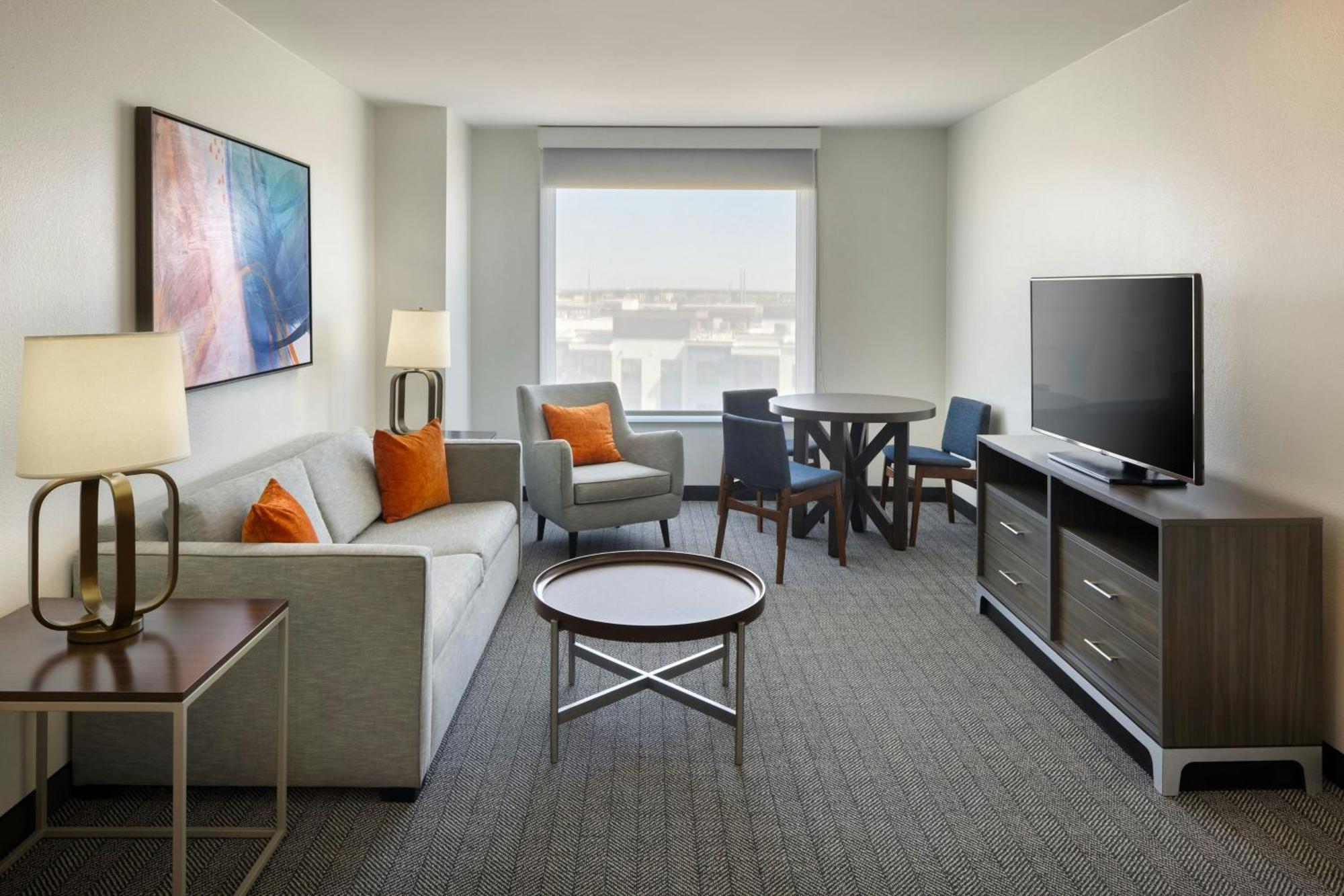 One-Bedroom Double Suite City View High Floor