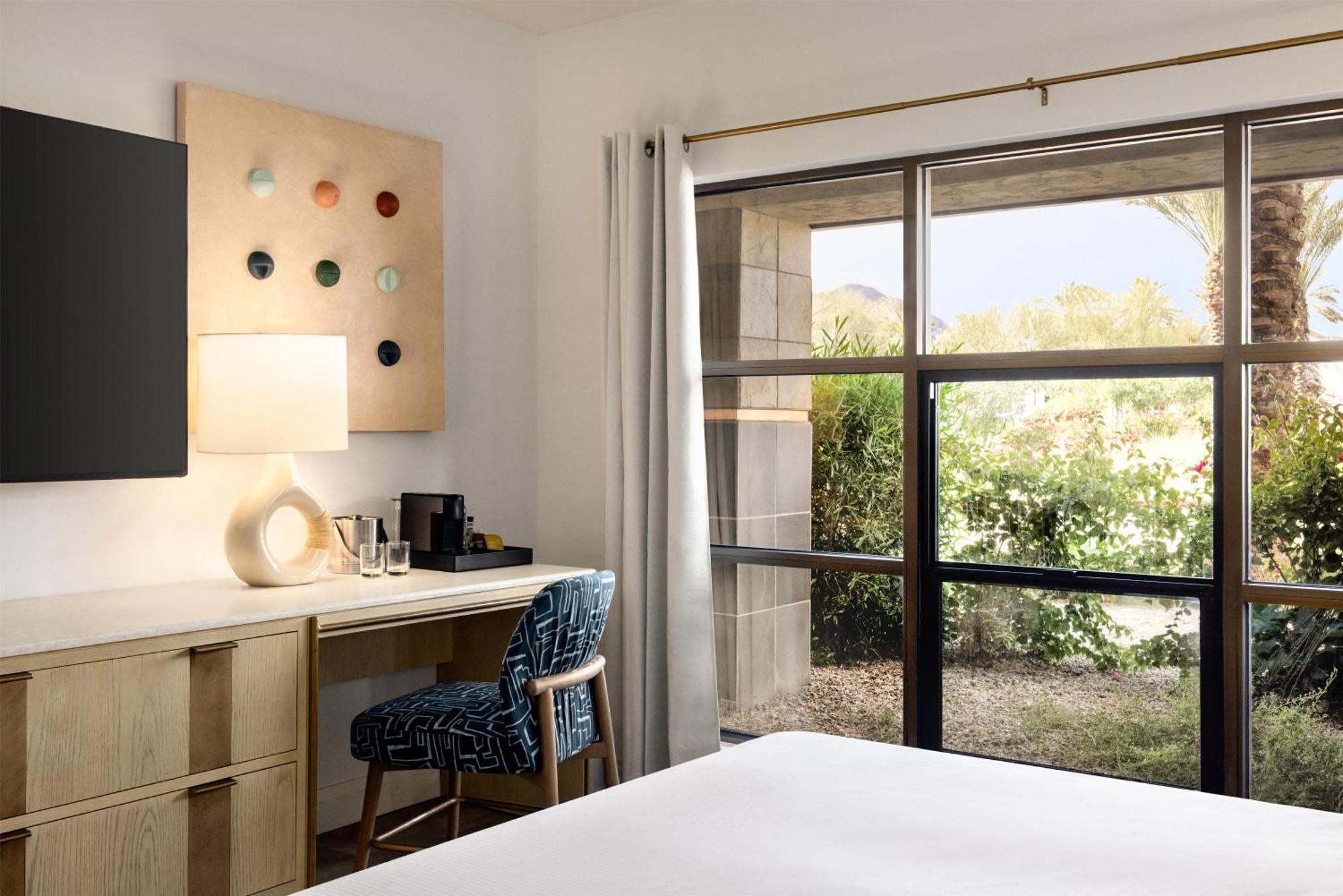 Premium King Room