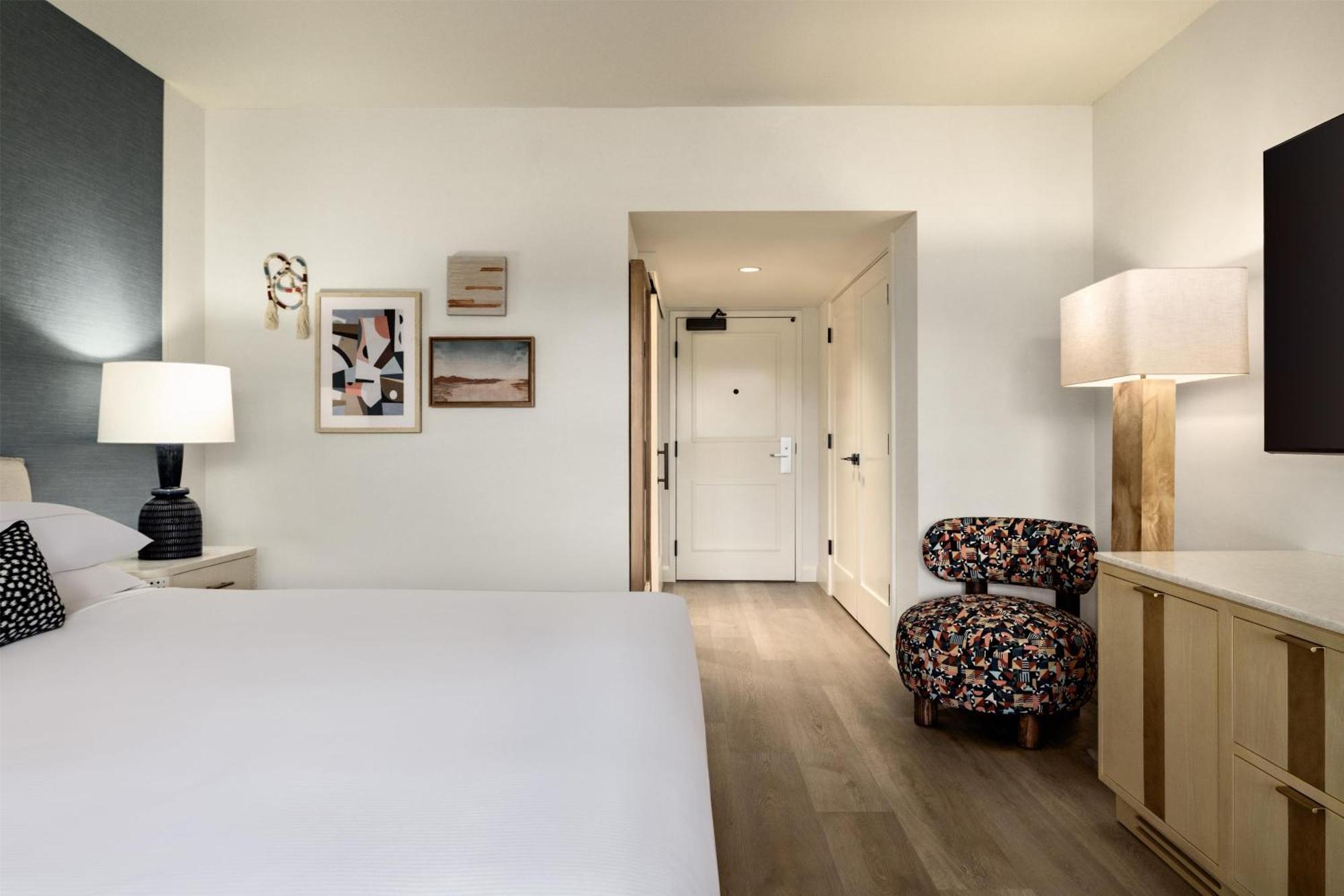 Premium King Room
