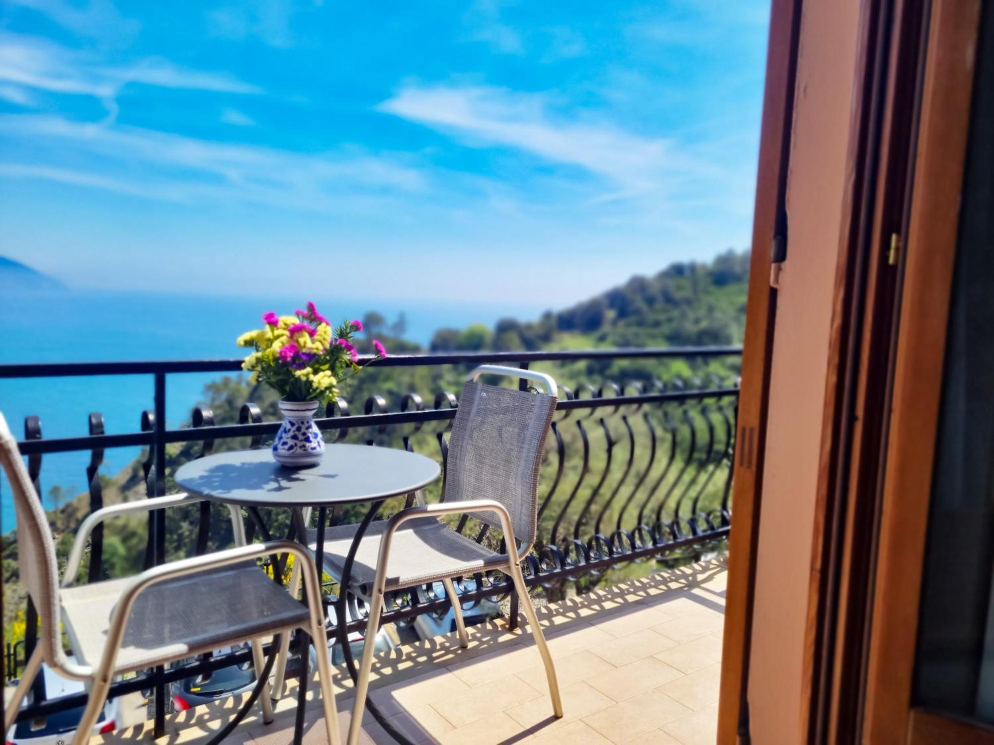 Double or Twin Room Balcony Sea View