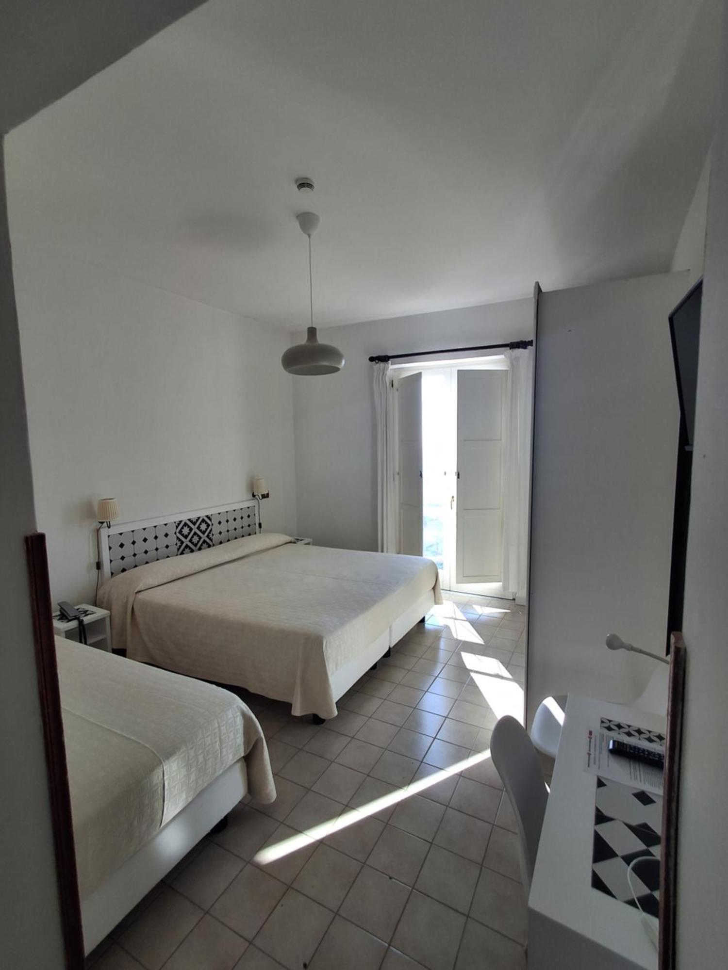 Standard Triple Room,1765828693:JPEG