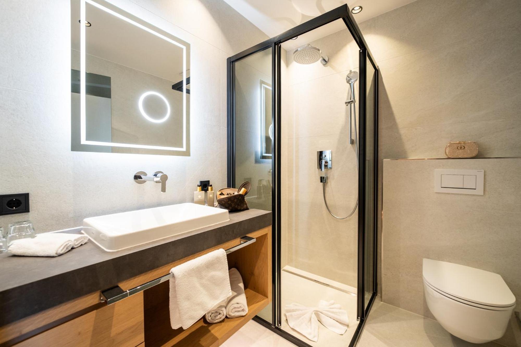 Double Room Mountain View