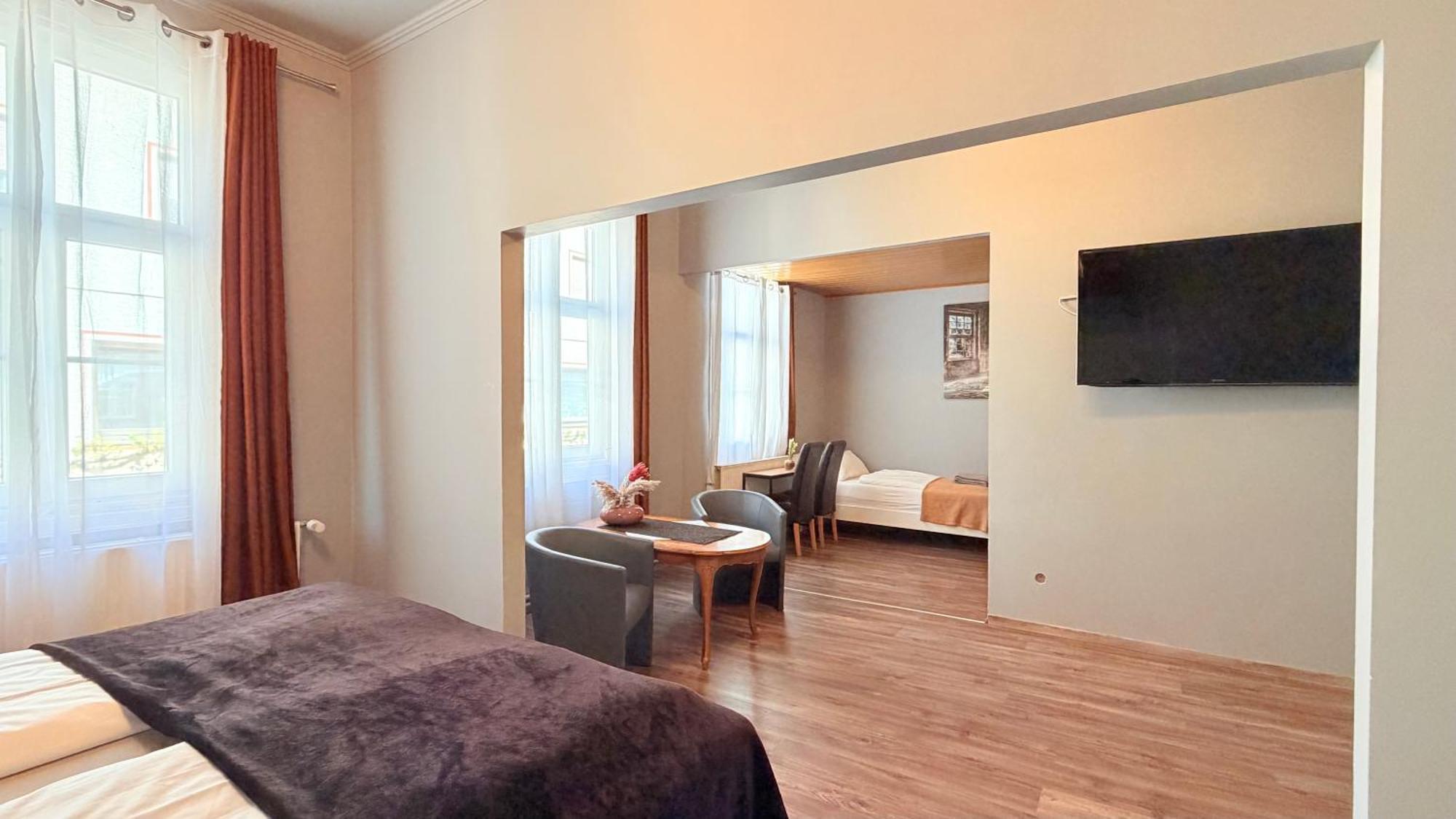 Family Suite,1765841139:JPEG