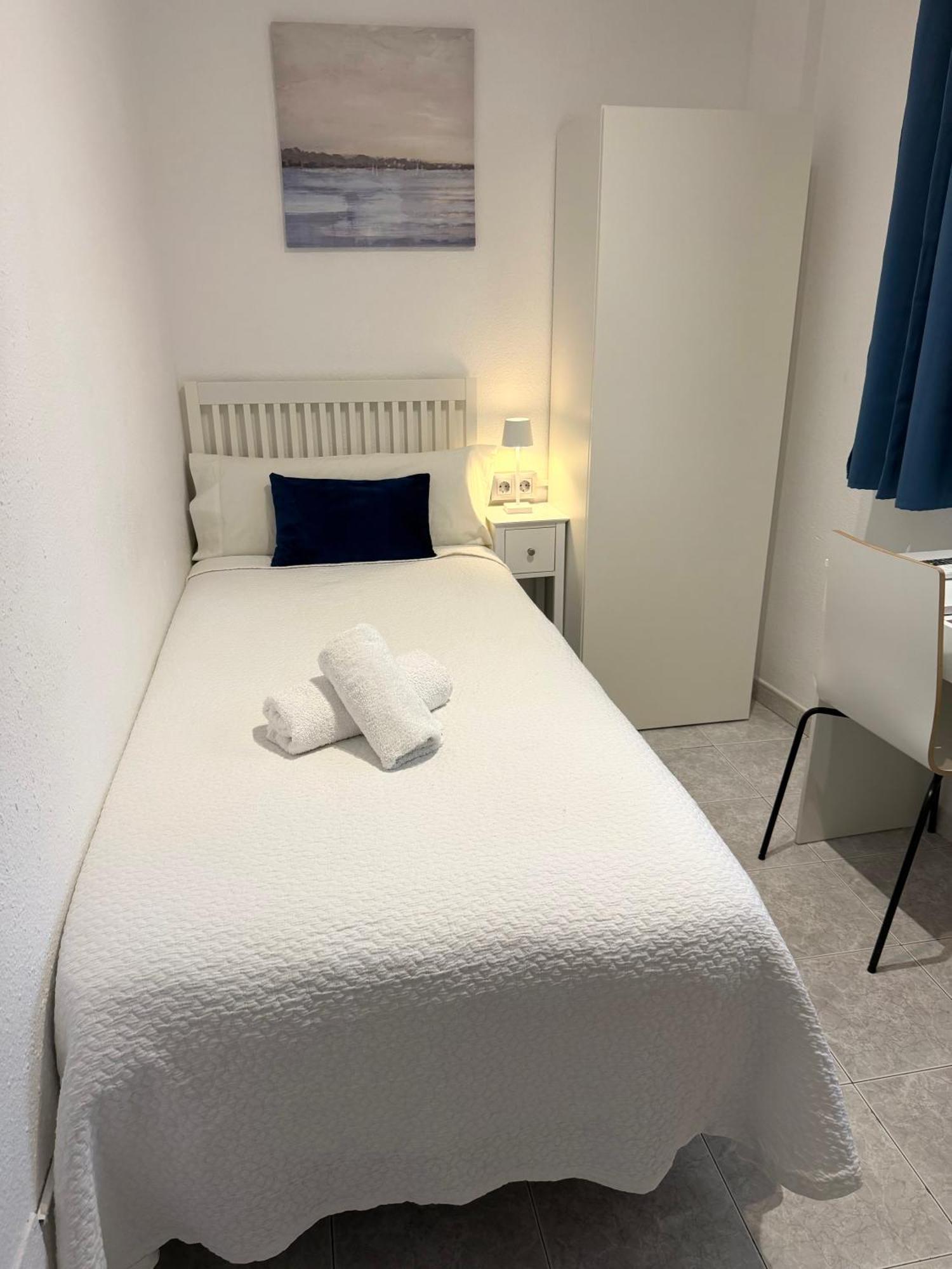 Small Single Room