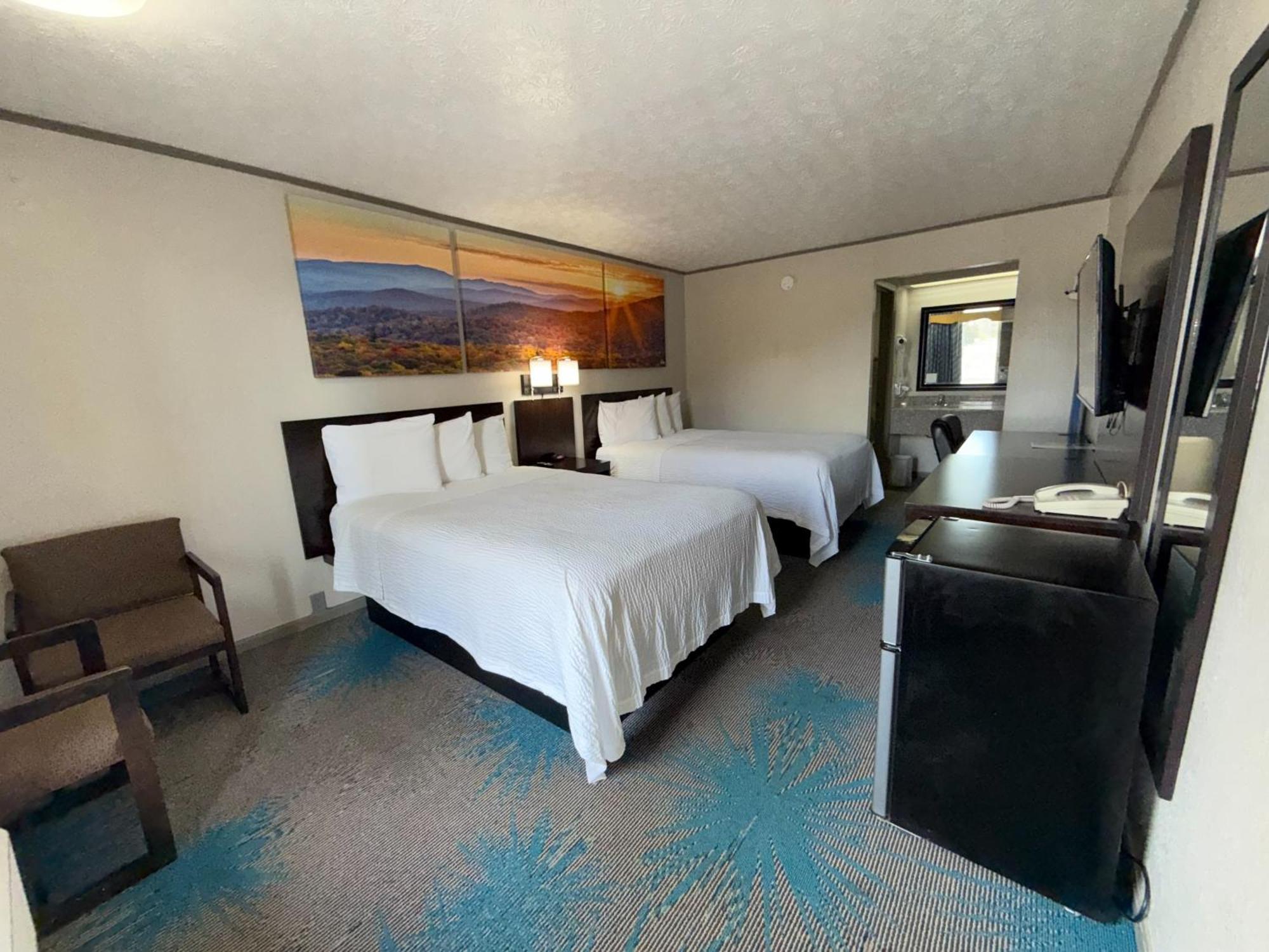 Double Room Two Double Beds Non-Smoking