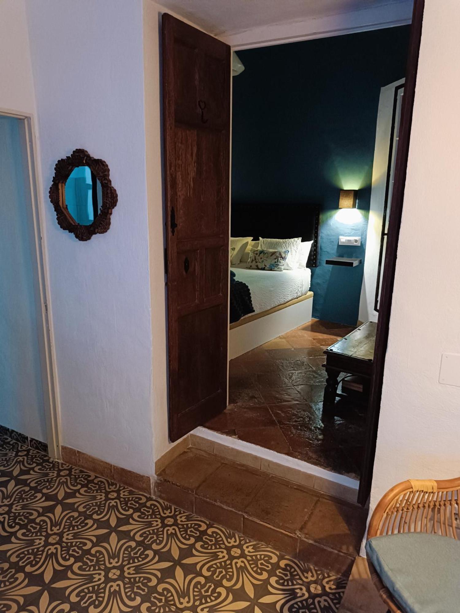 Deluxe Suite Spa Bath Terrace Access
