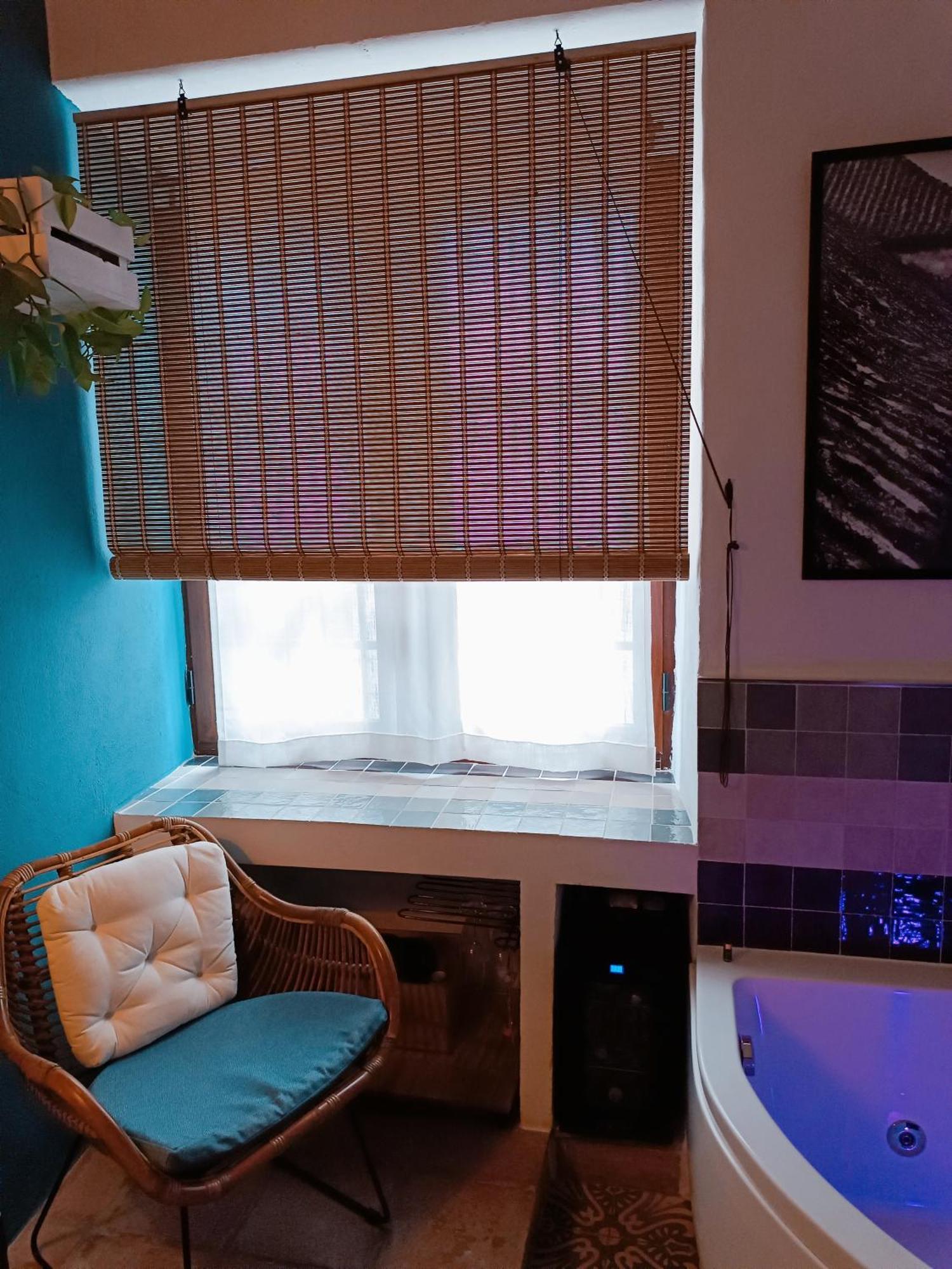 Deluxe Suite Spa Bath Terrace Access