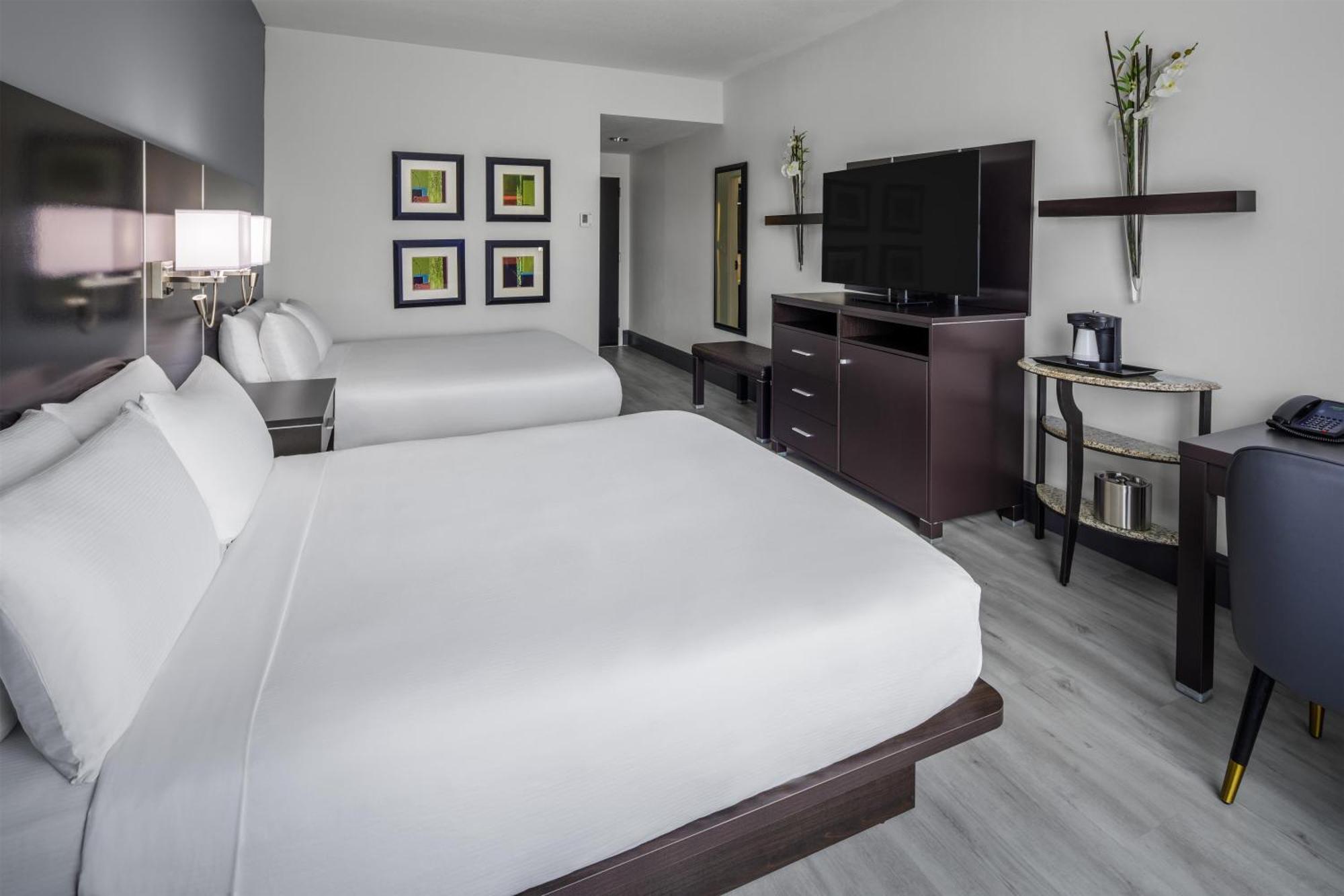 Queen Room Two Queen Beds