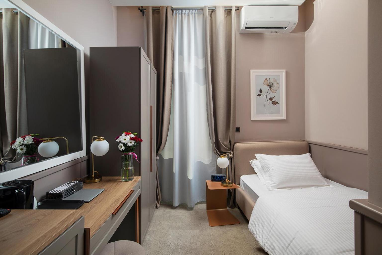 Classic Single Room