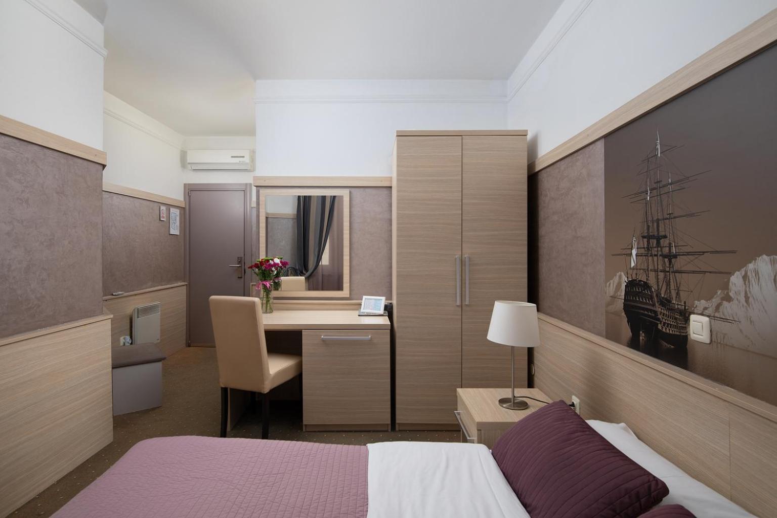 Double or Twin Room Bathroom