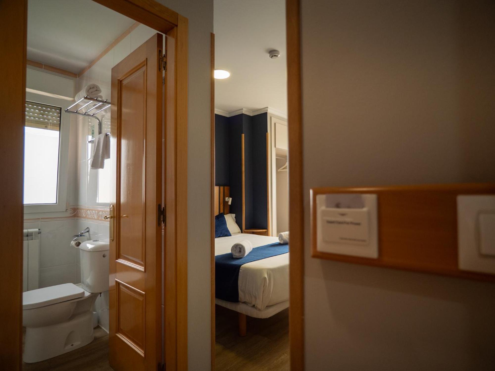 Double Room,1765864281:JPEG