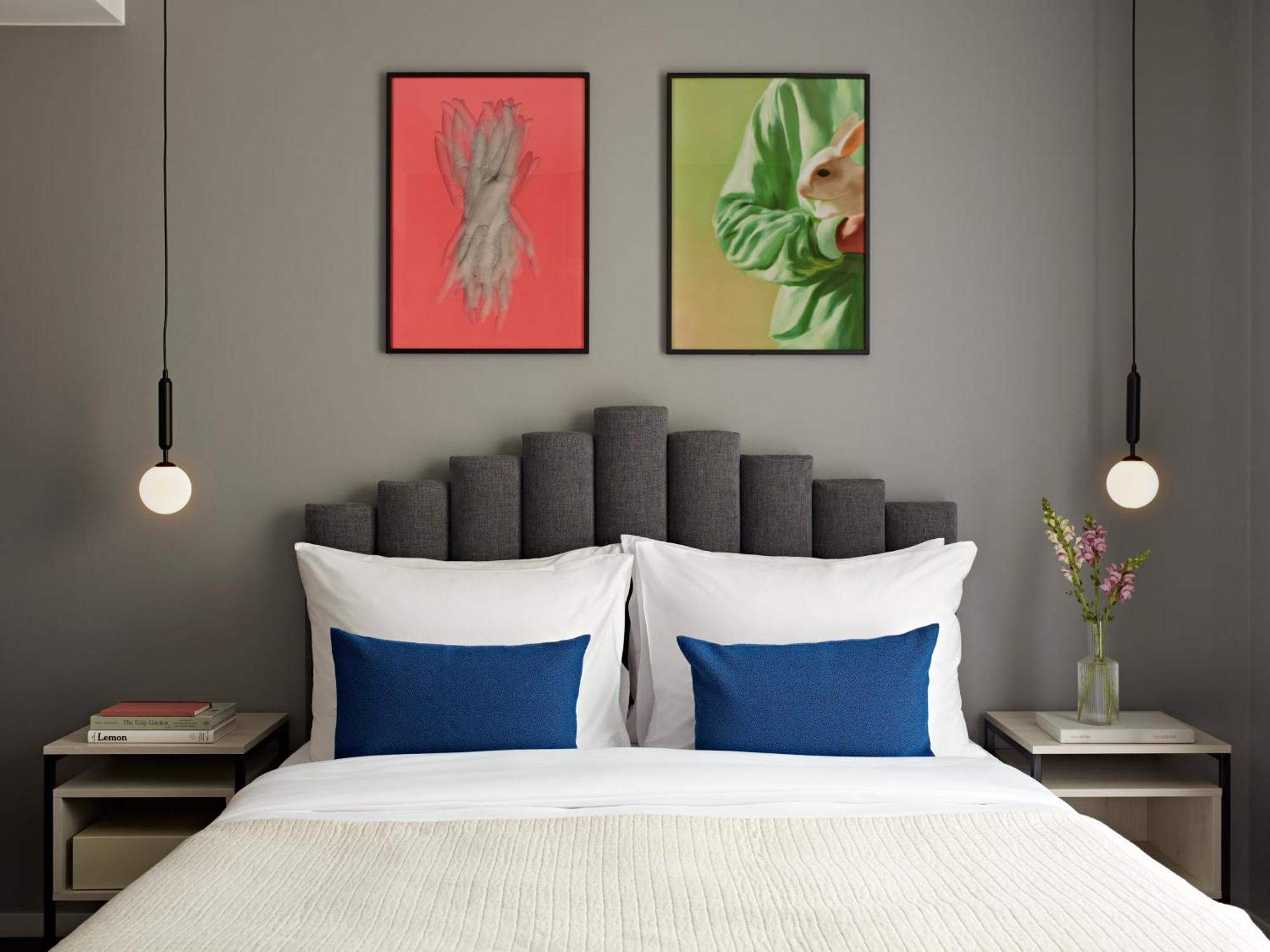 Medium Room